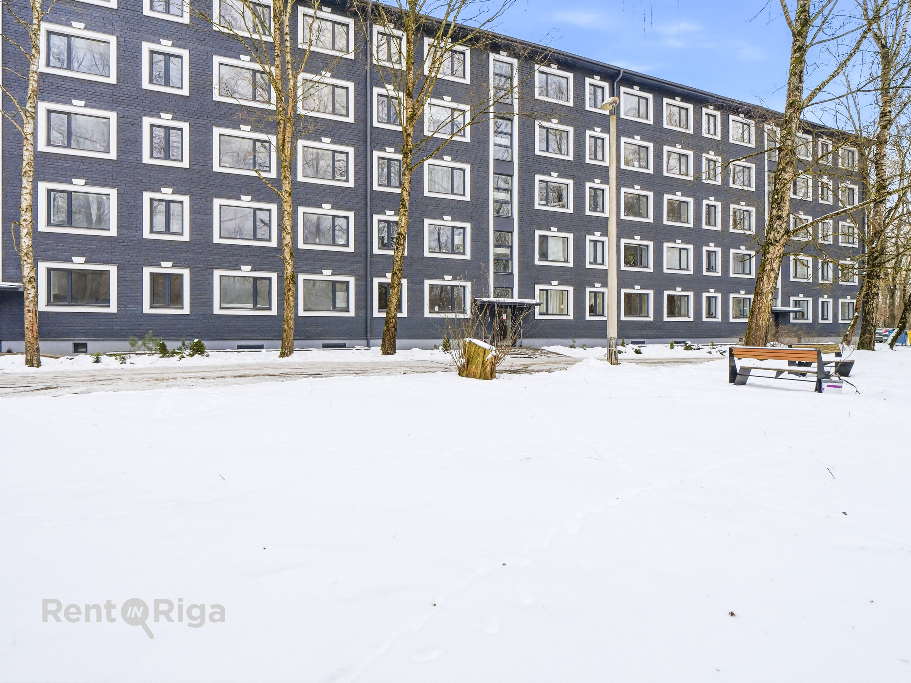 Izīrē dzīvokli, Ezermalas iela 4 - Attēls 1