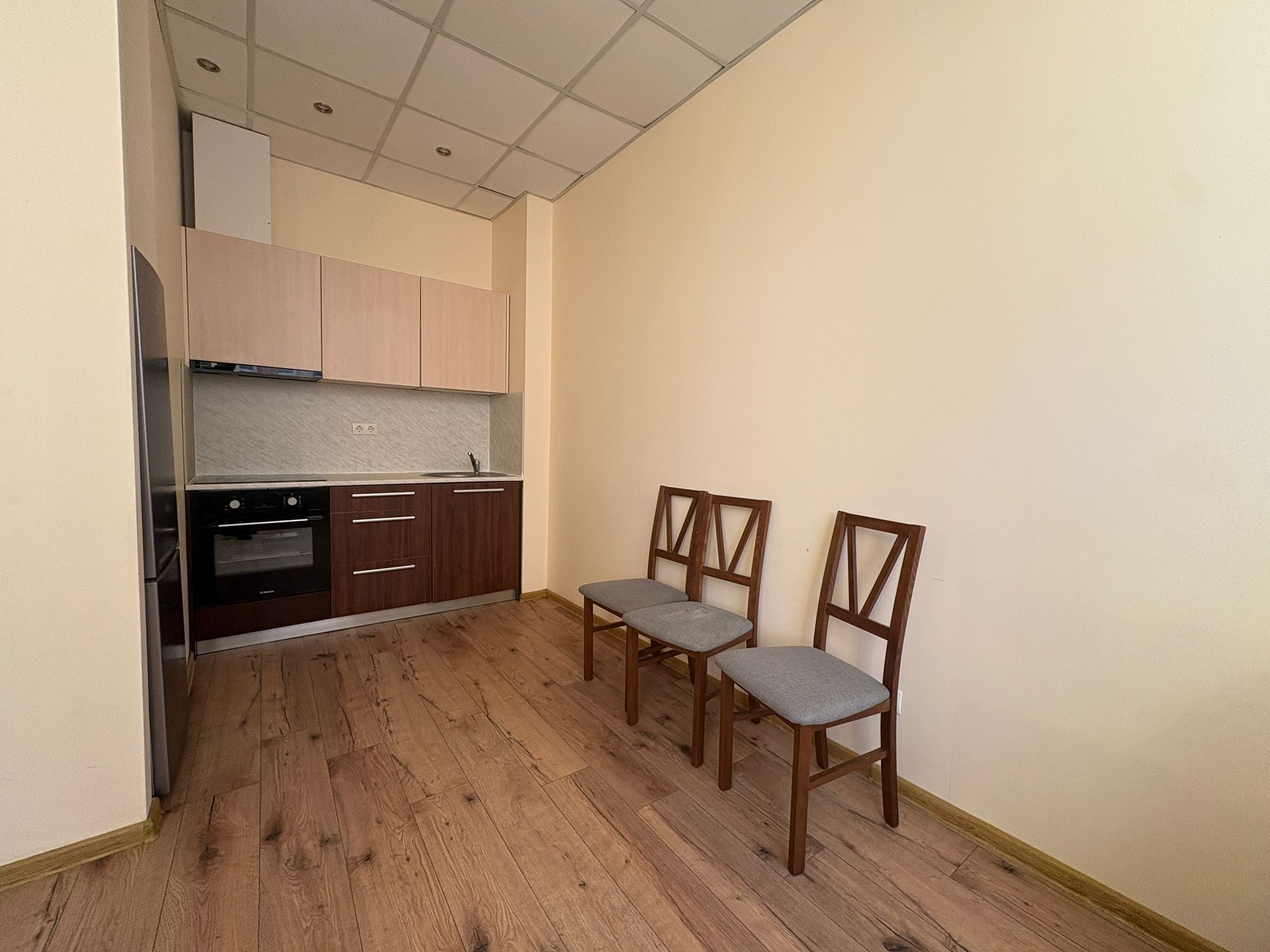 Izīrē dzīvokli, Firsa Sadovņikova iela 31 - Attēls 1