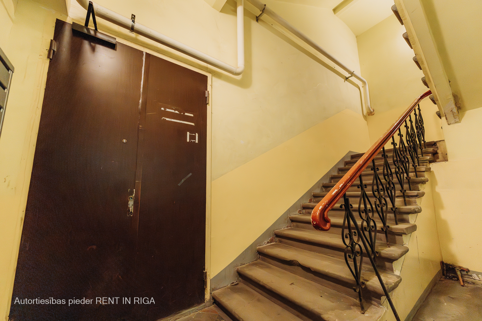 Pārdod dzīvokli, Raina bulvaris 31 - Attēls 1