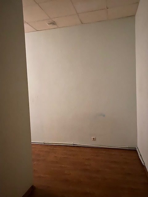 Pārdod dzīvokli, Raina bulvaris 31 - Attēls 1