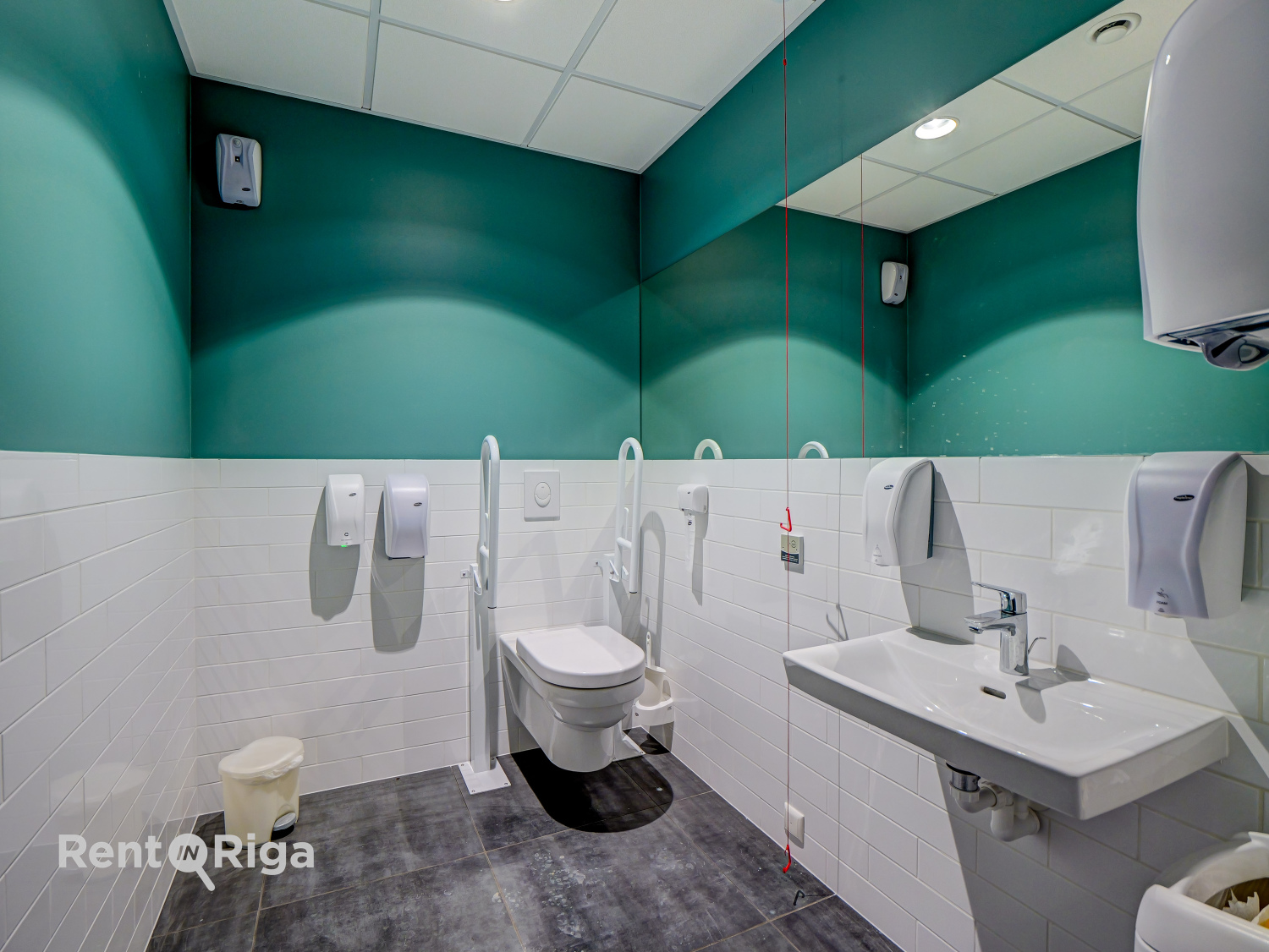 Iznomā tirdzniecības telpas, Krišjāņa Barona iela - Attēls 1