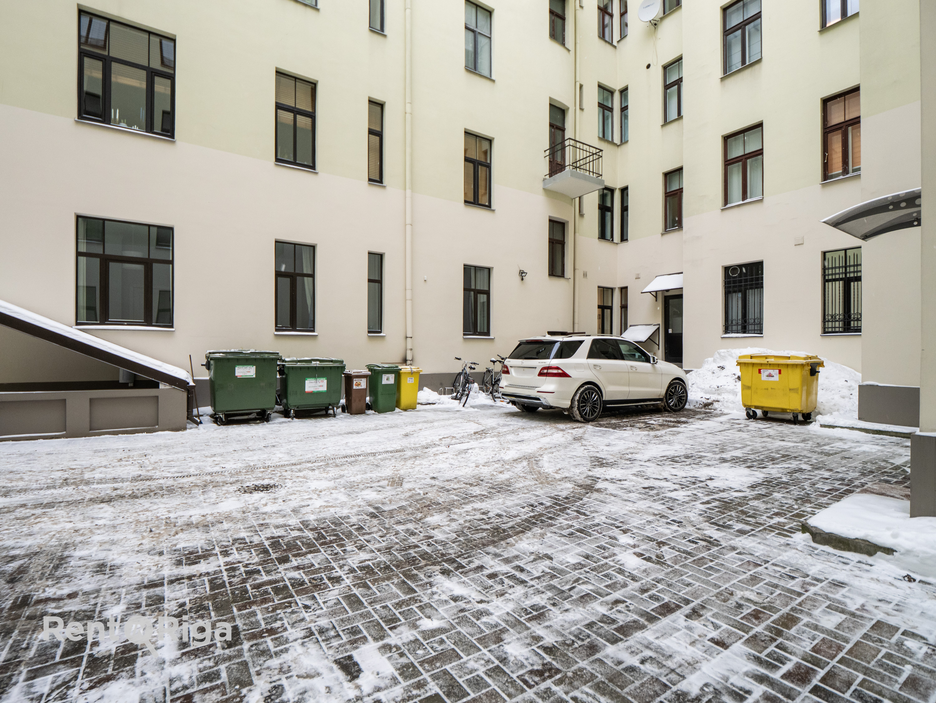 Iznomā tirdzniecības telpas, Skolas iela - Attēls 1