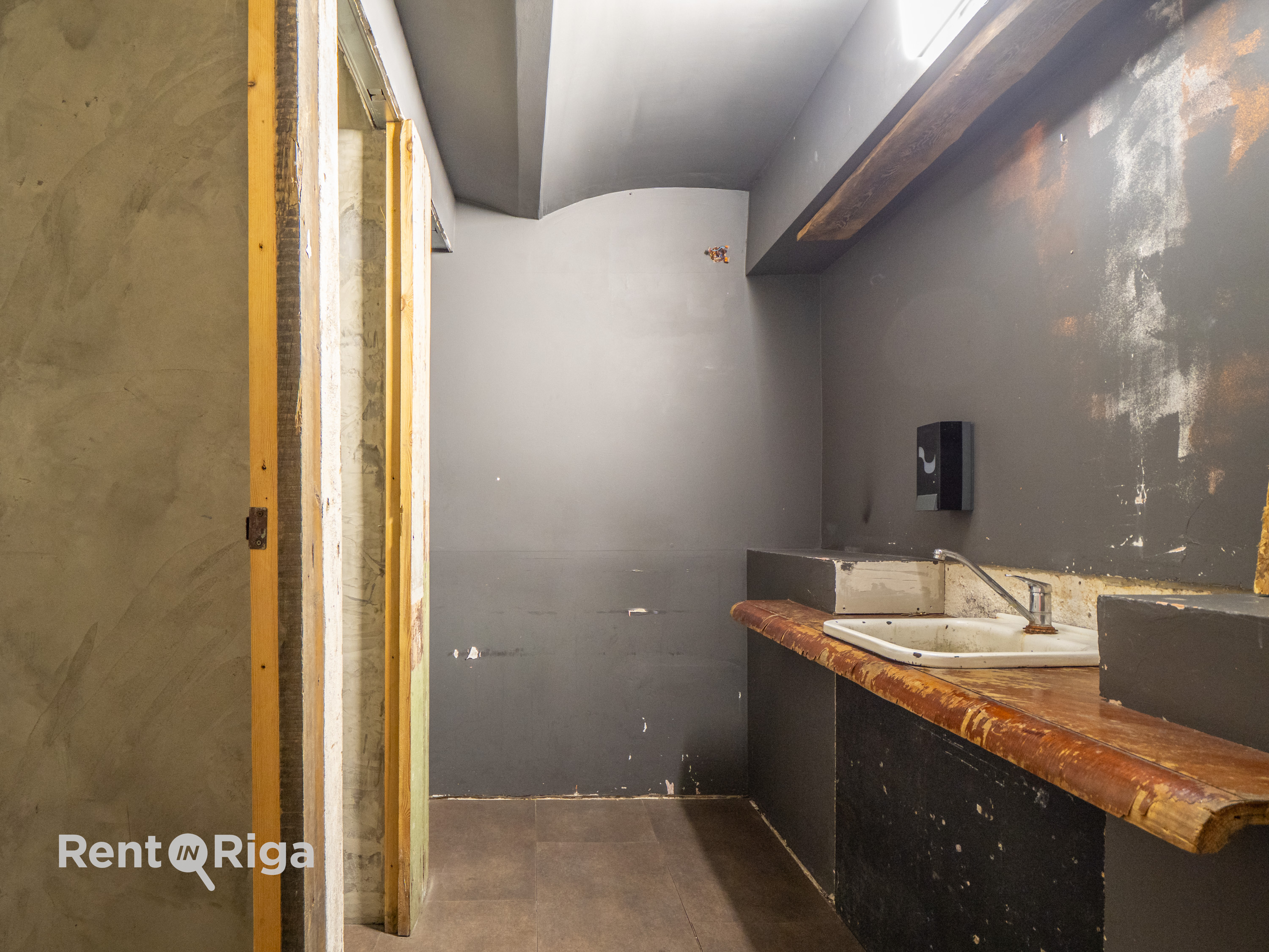 Iznomā tirdzniecības telpas, Skolas iela - Attēls 1