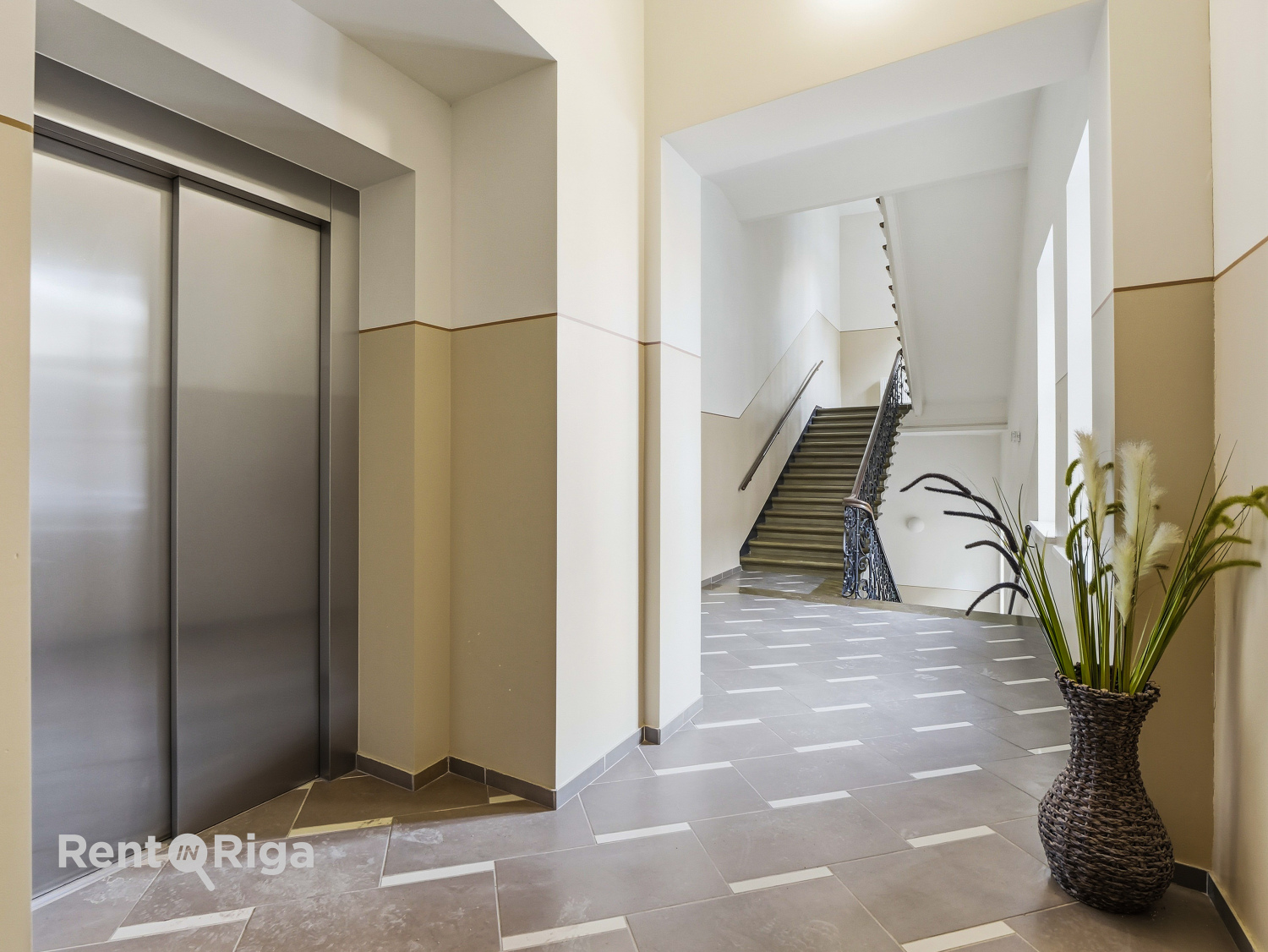 Izīrē dzīvokli, Baznīcas iela 26a - Attēls 1