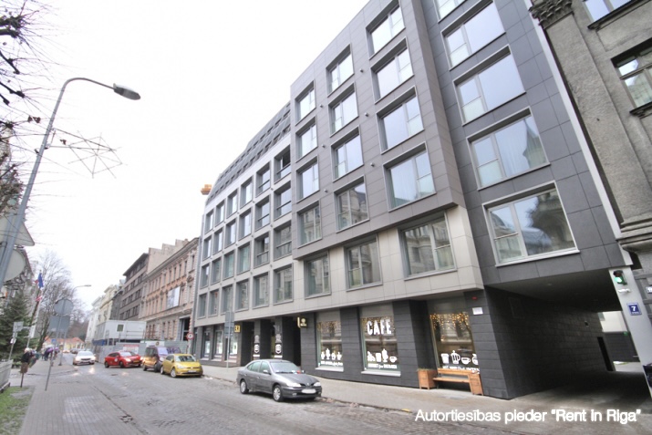 Apartment for rent, Strēlnieku street 7 - Image 1