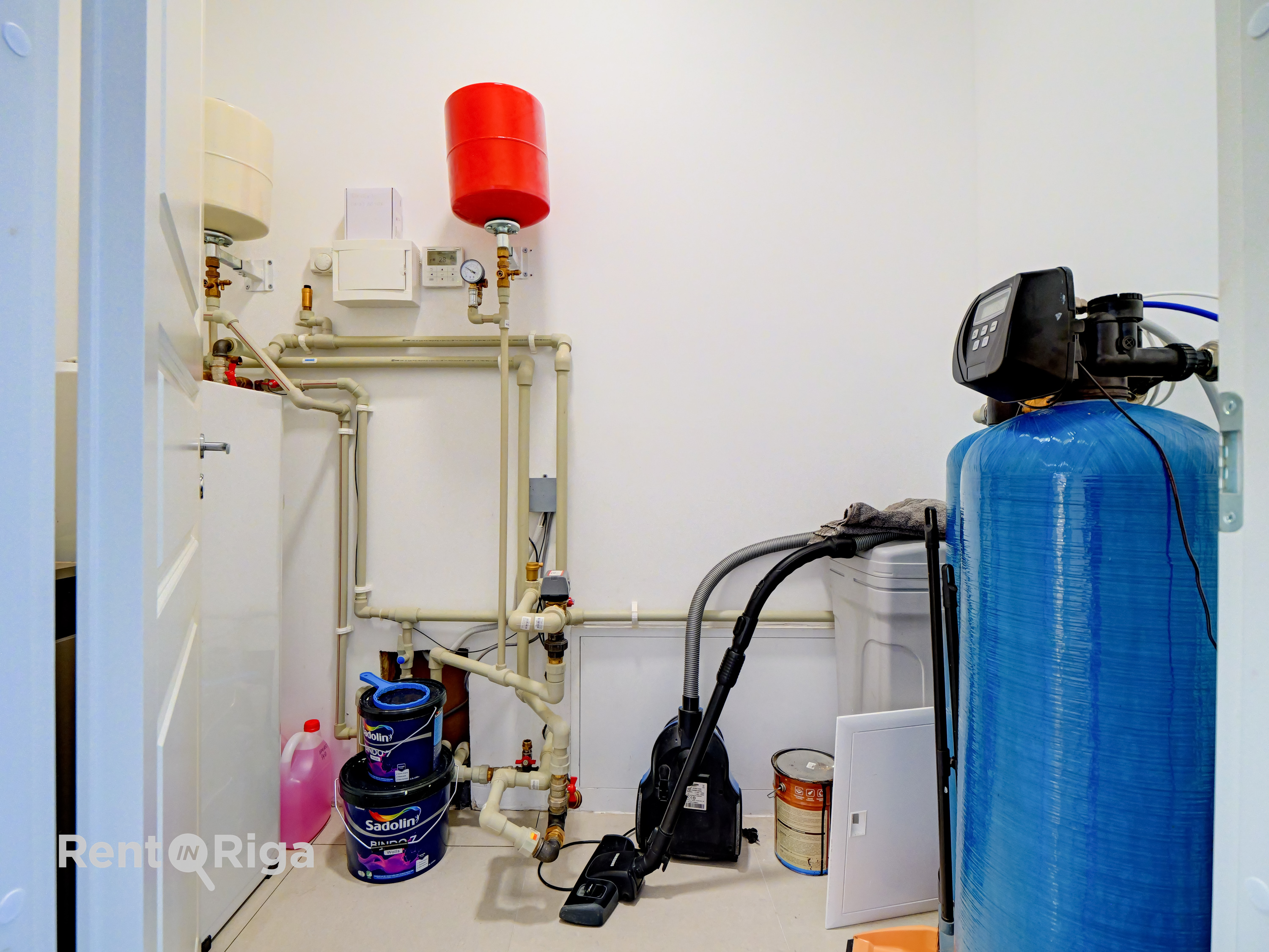 Izīrē māju, Ezera iela - Attēls 1