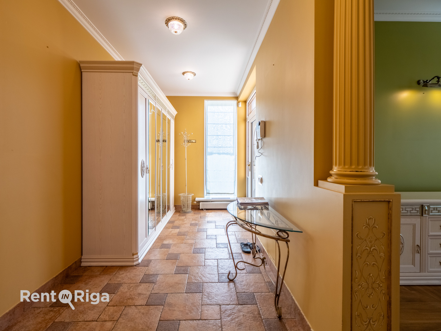 Pārdod māju, Buru iela - Attēls 1