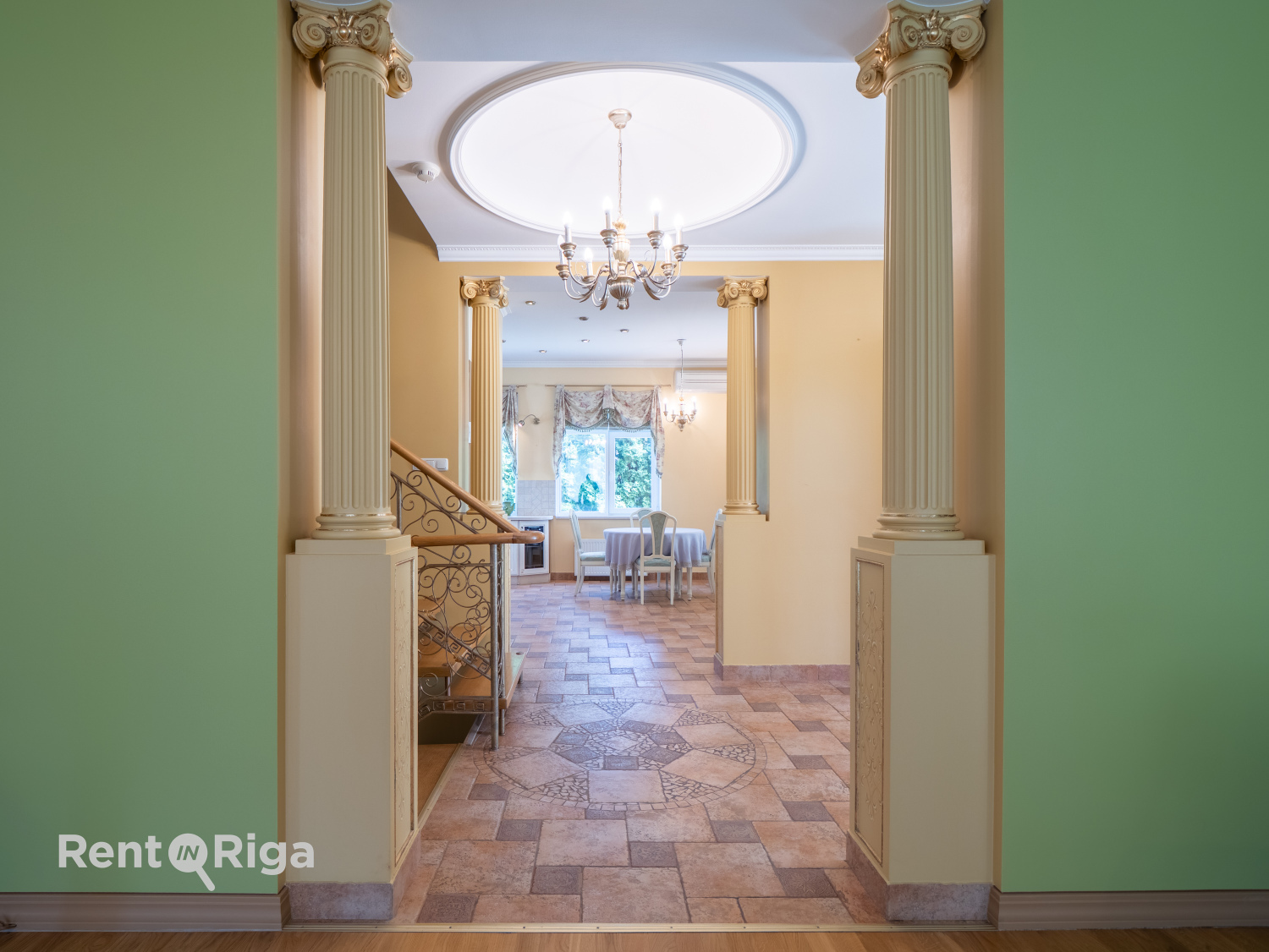 Pārdod māju, Buru iela - Attēls 1