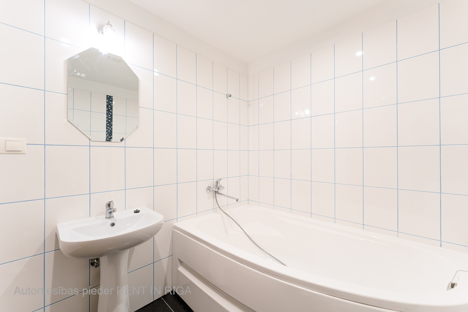 Izīrē dzīvokli, Firsa Sadovņikova iela 31 - Attēls 1