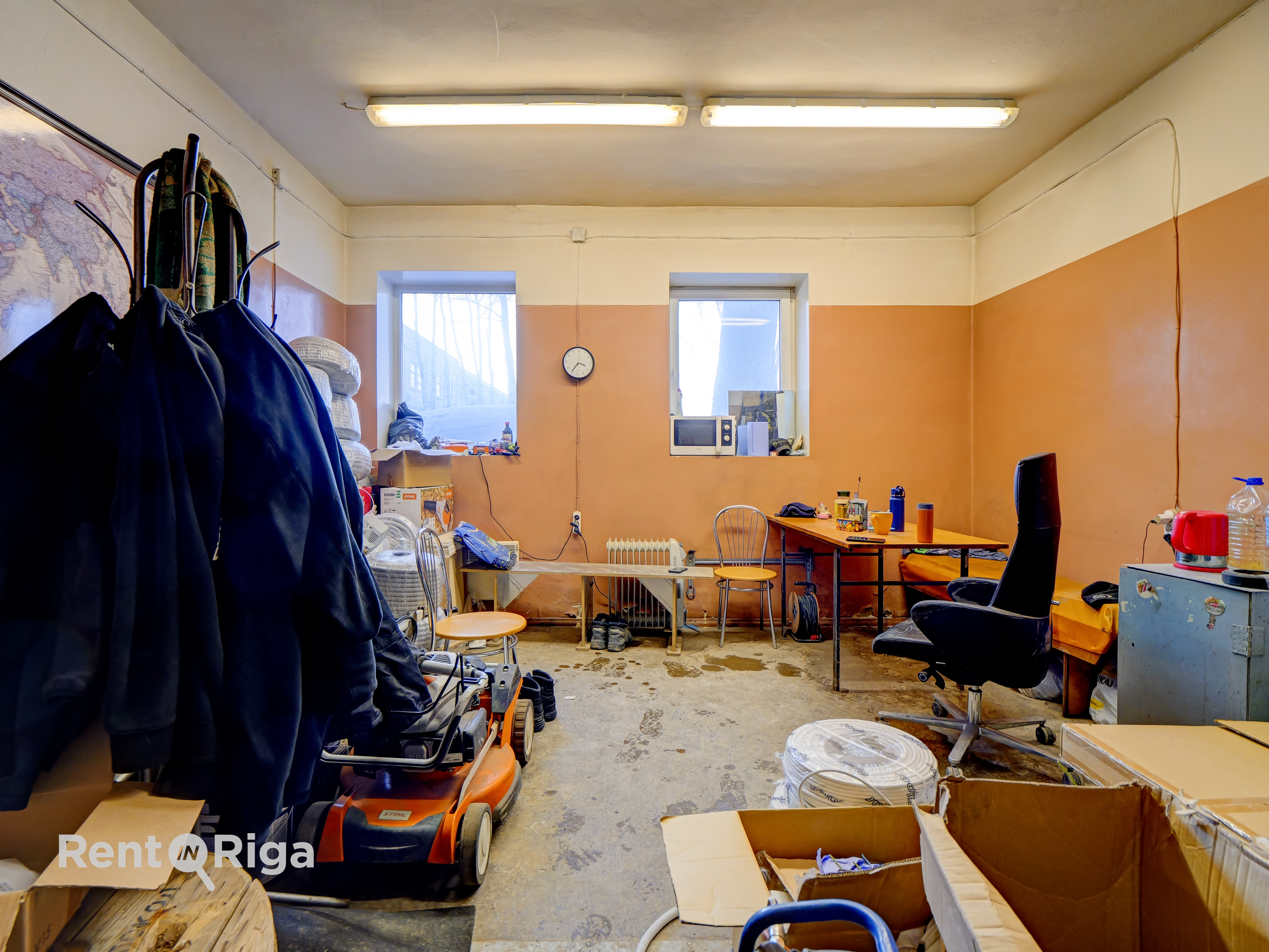 Iznomā noliktavu, Brīvības gatve iela - Attēls 1