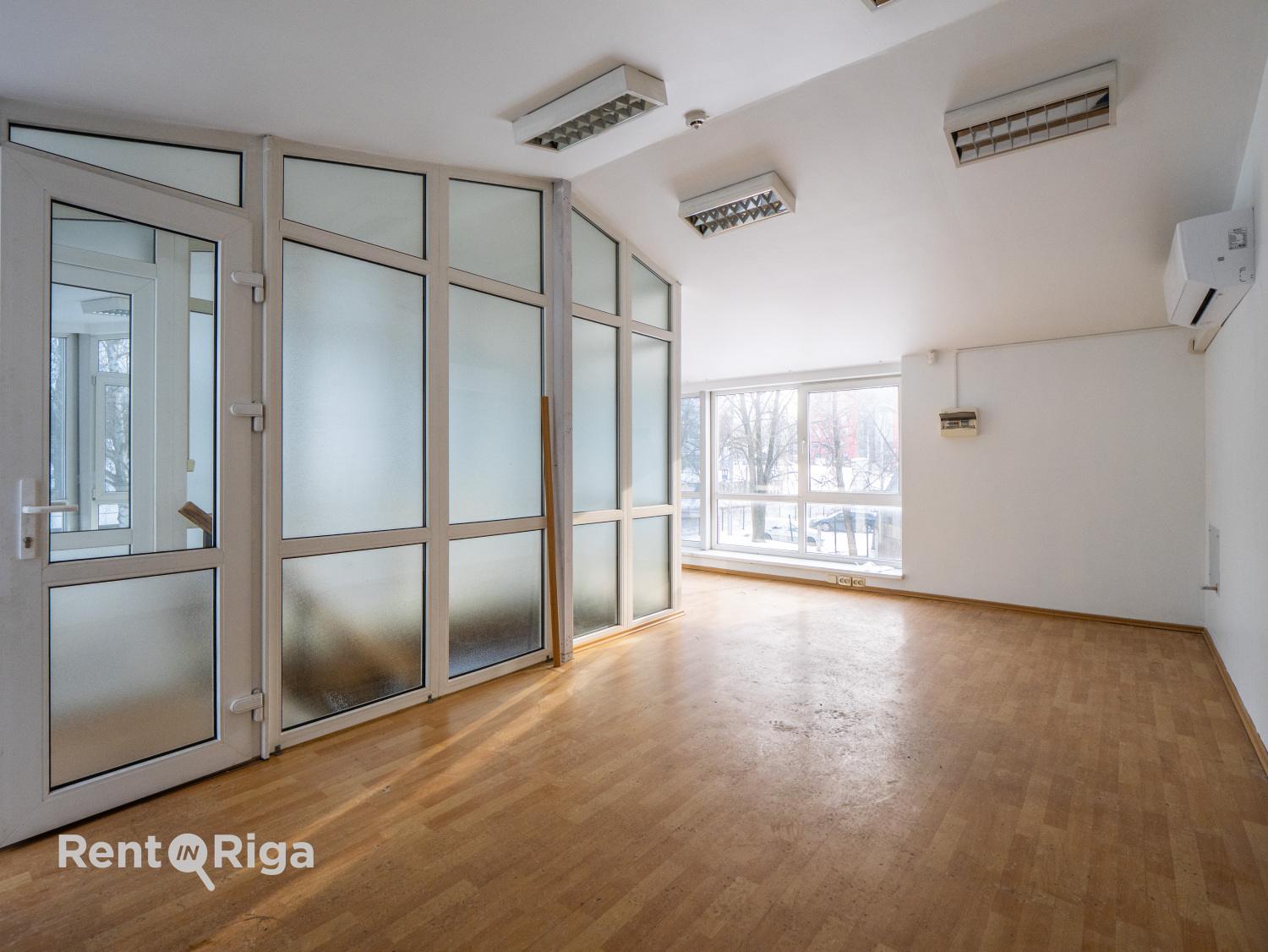 Warehouse for rent, Duntes street - Image 1