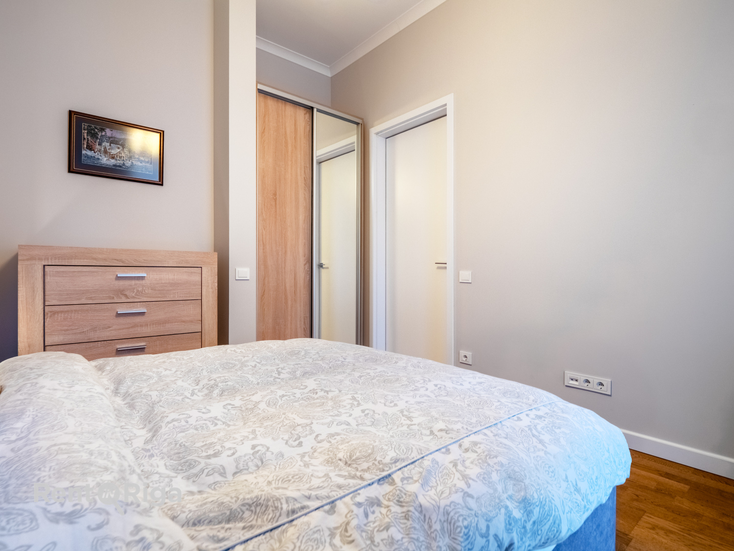 Pārdod dzīvokli, Aleksandra Čaka iela 26 - Attēls 1