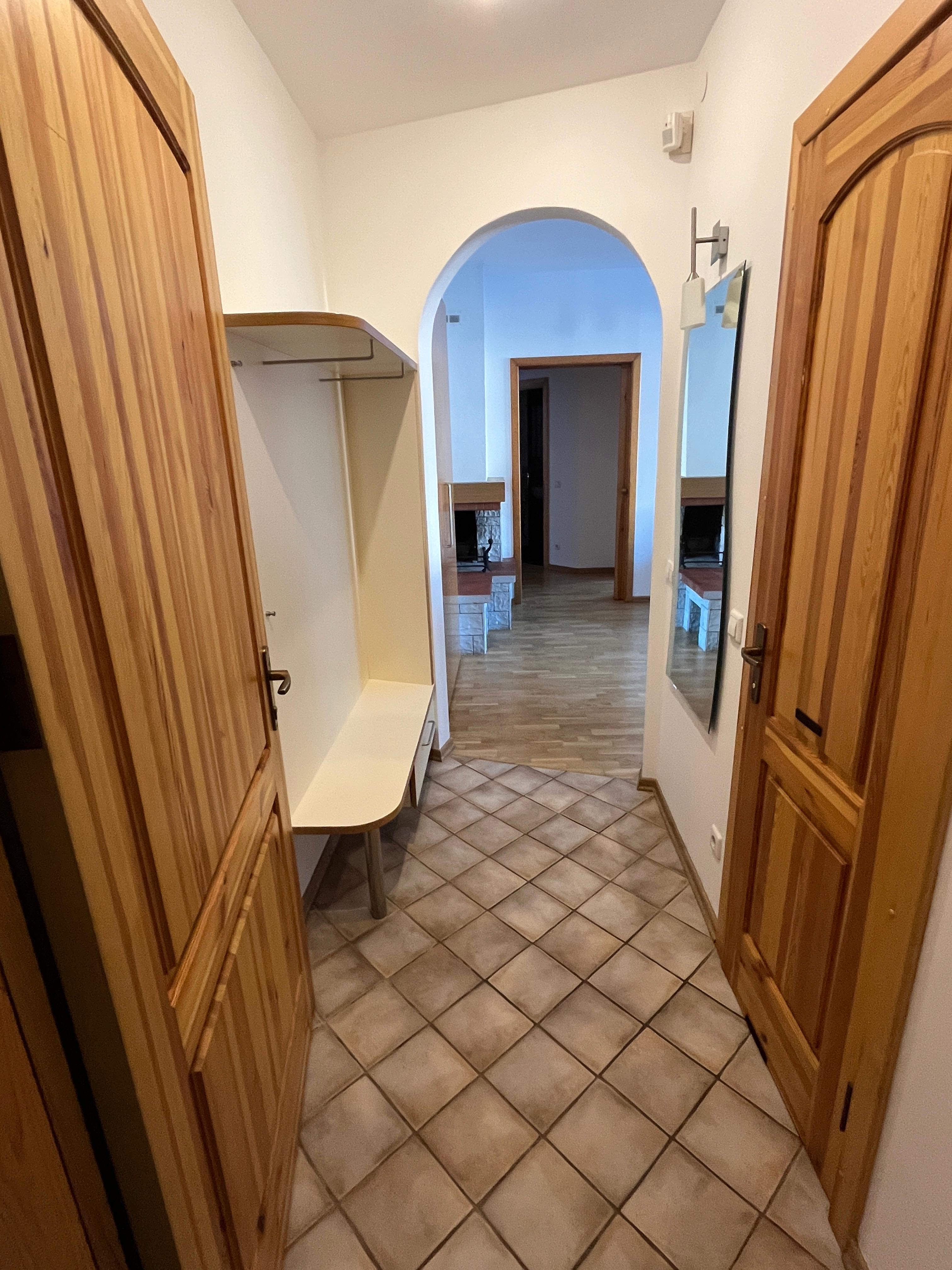 Izīrē dzīvokli, Etnas iela 10 - Attēls 1