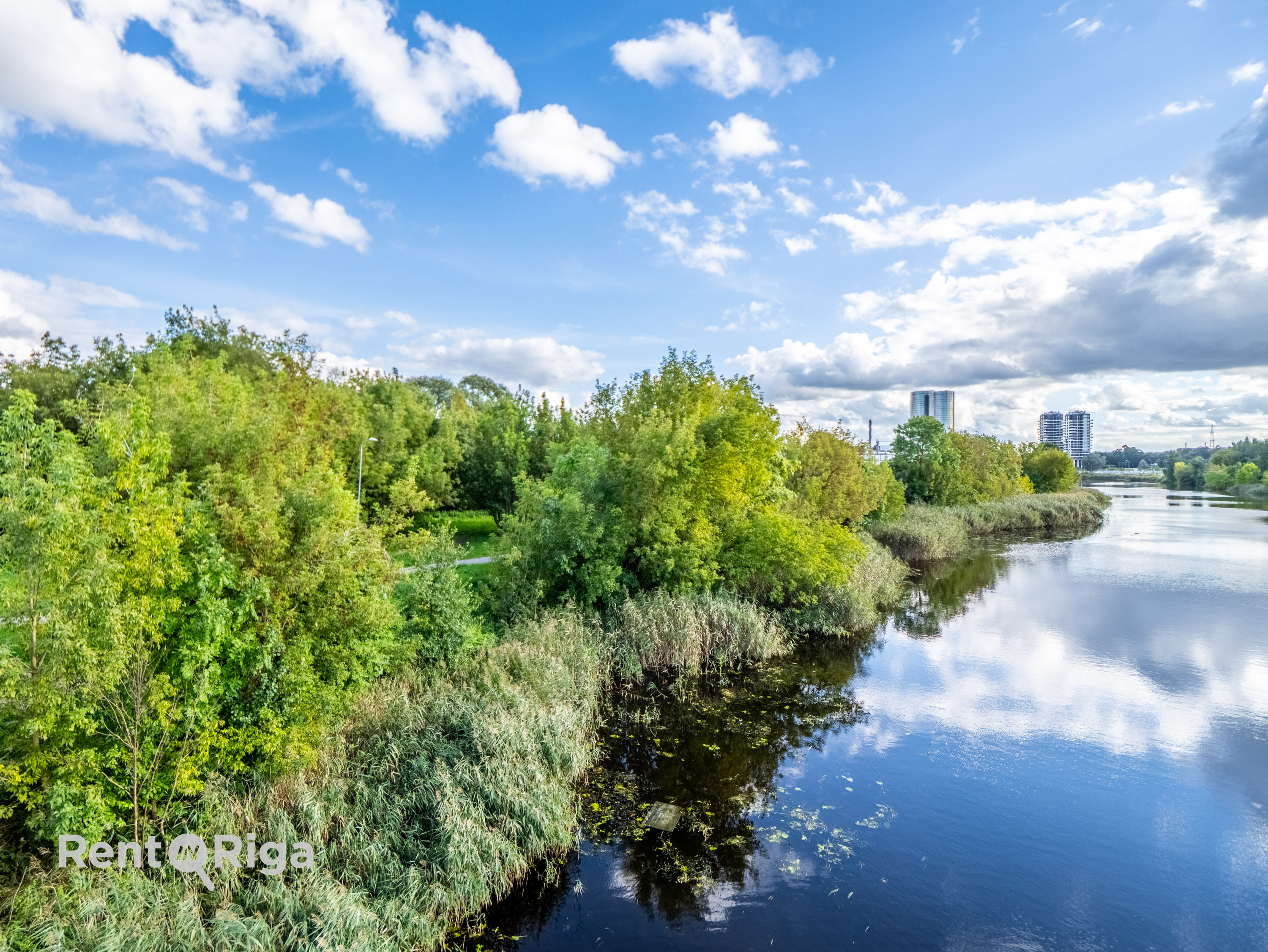 Pārdod zemi, Mazā Kaiju iela - Attēls 1