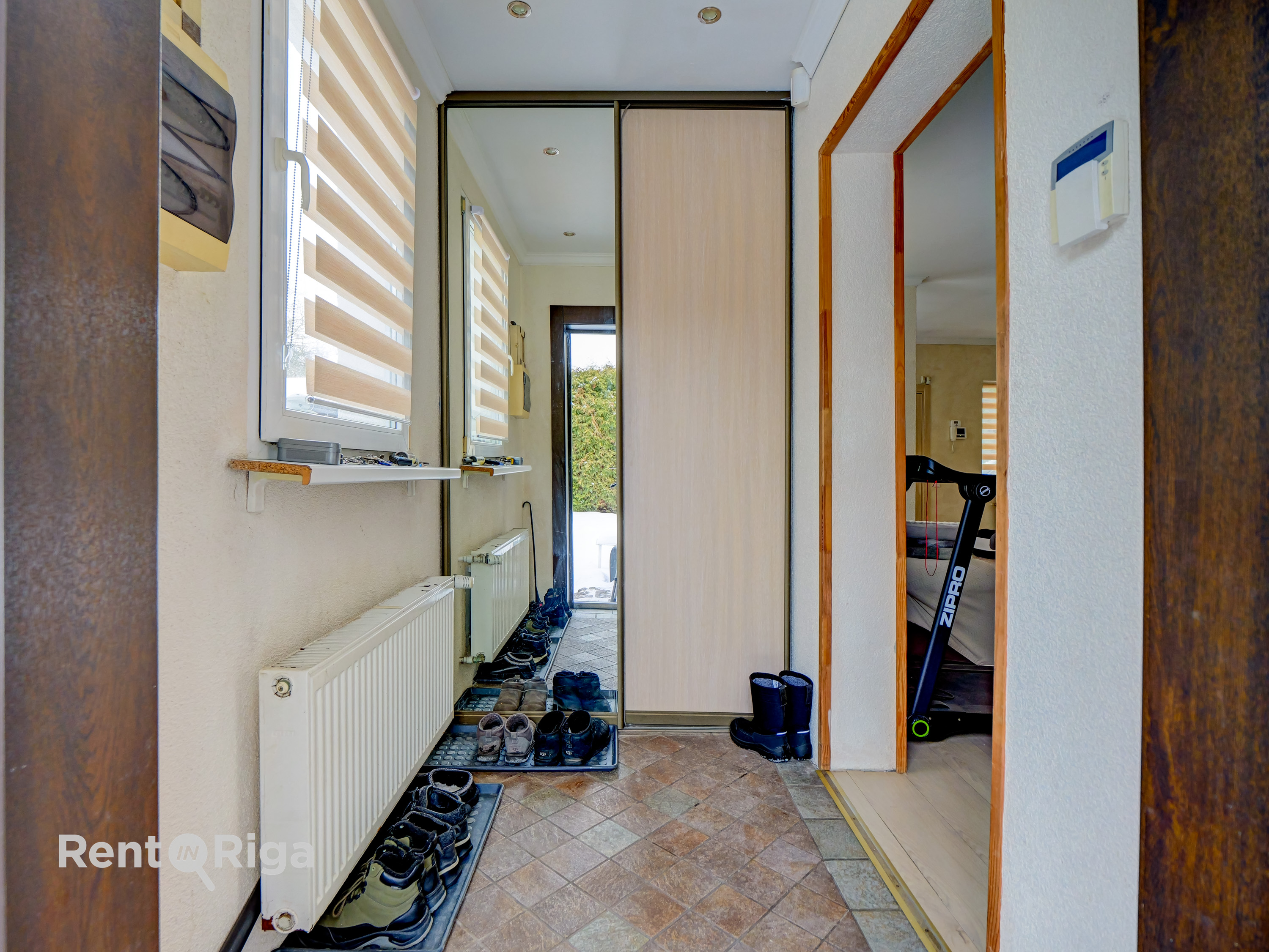 Pārdod māju, Jāņa Pliekšāna iela - Attēls 1