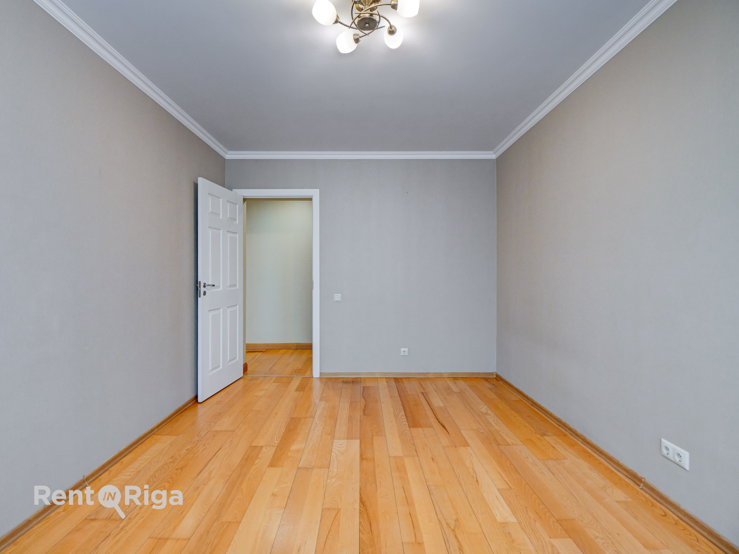 Pārdod dzīvokli, Varavīksnes Gatve iela 20 - Attēls 1