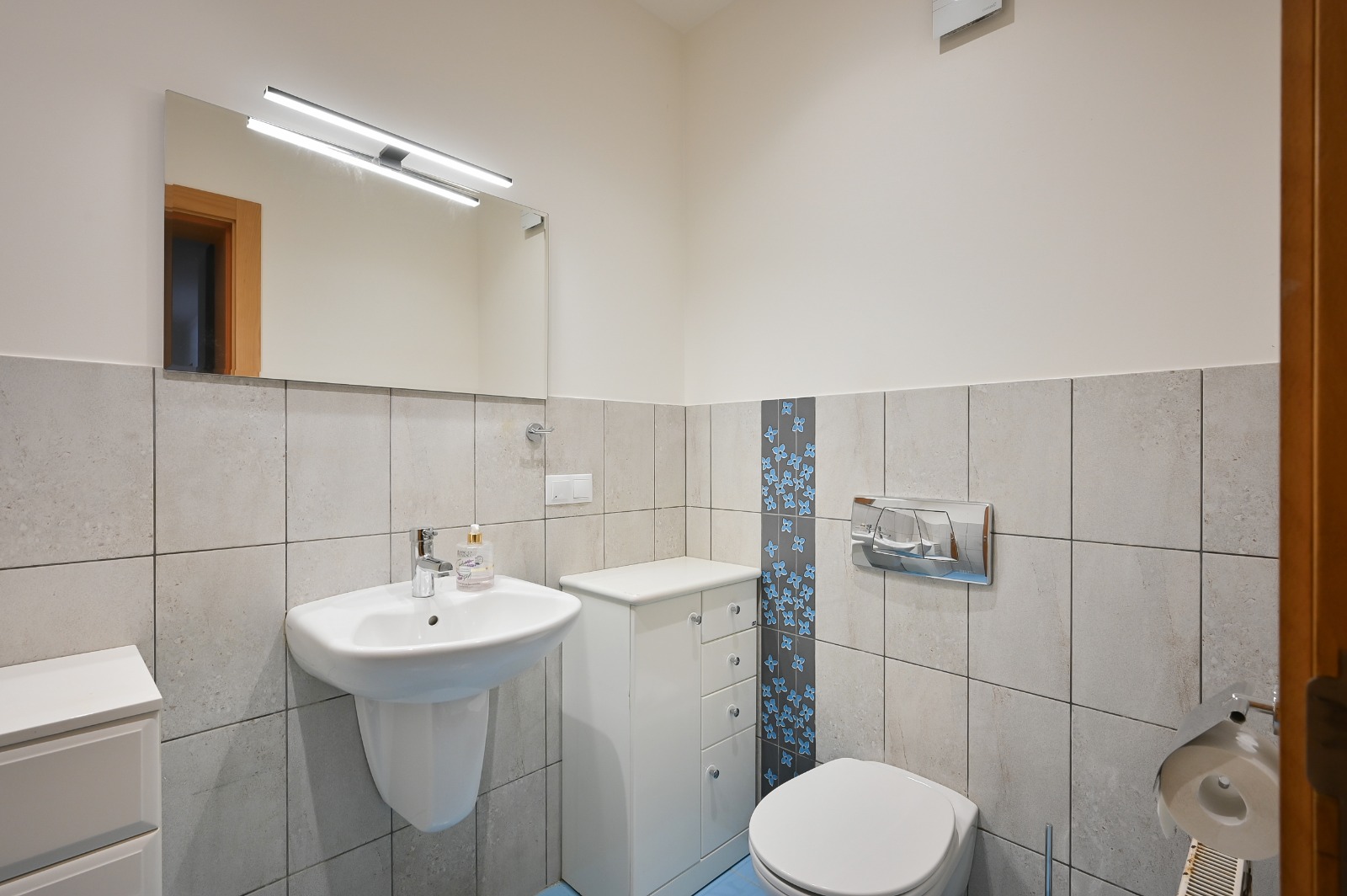 Pārdod māju, Dauguļu iela - Attēls 1