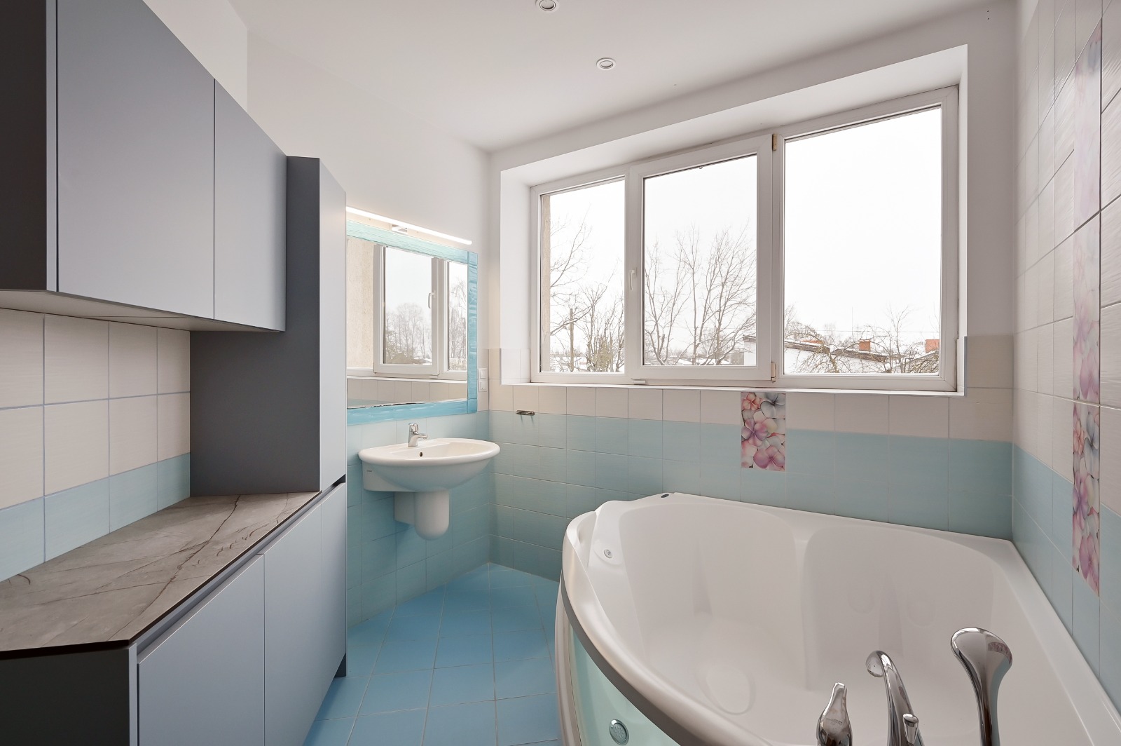 Pārdod māju, Dauguļu iela - Attēls 1