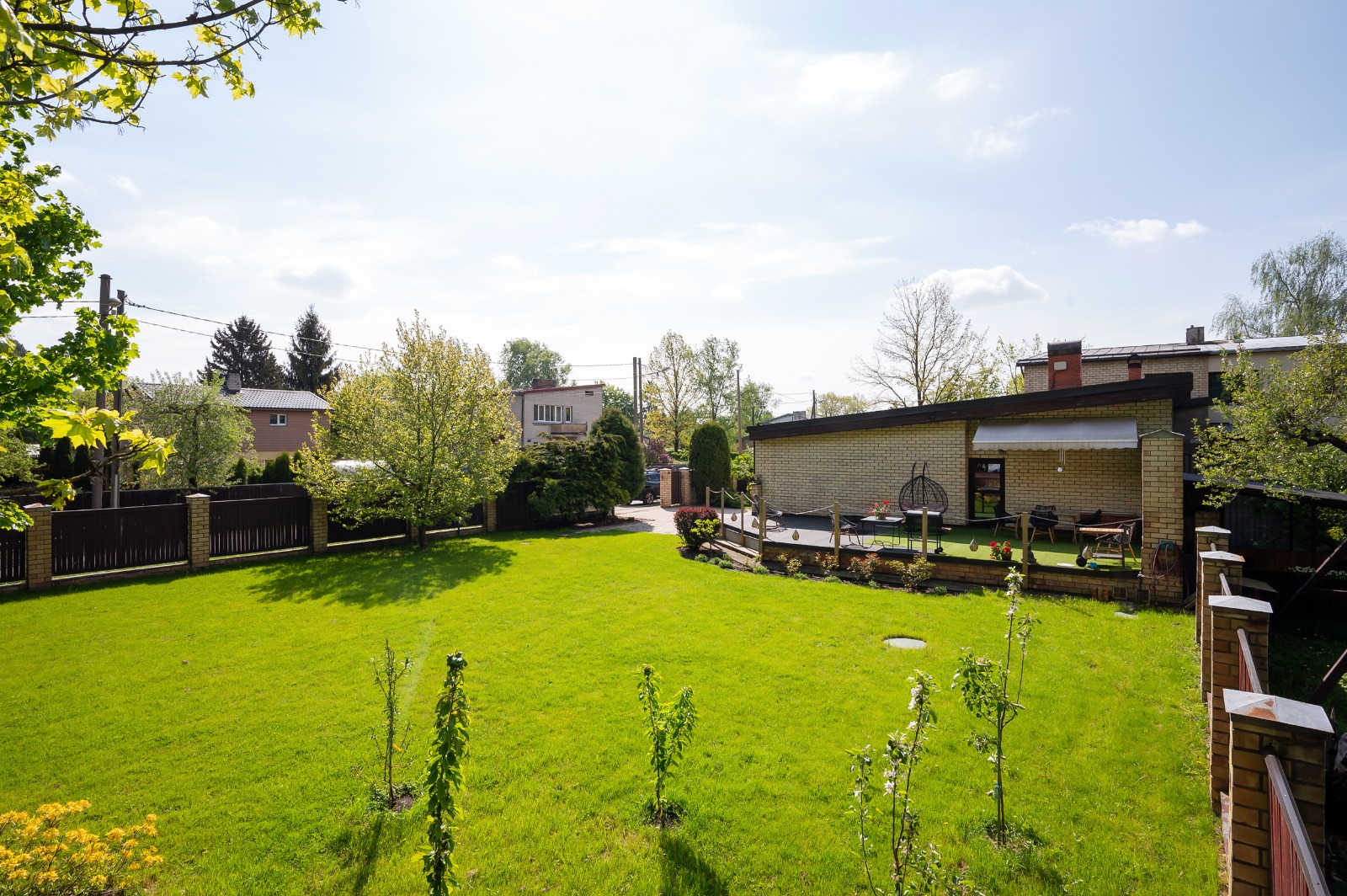 Pārdod māju, Dauguļu iela - Attēls 1