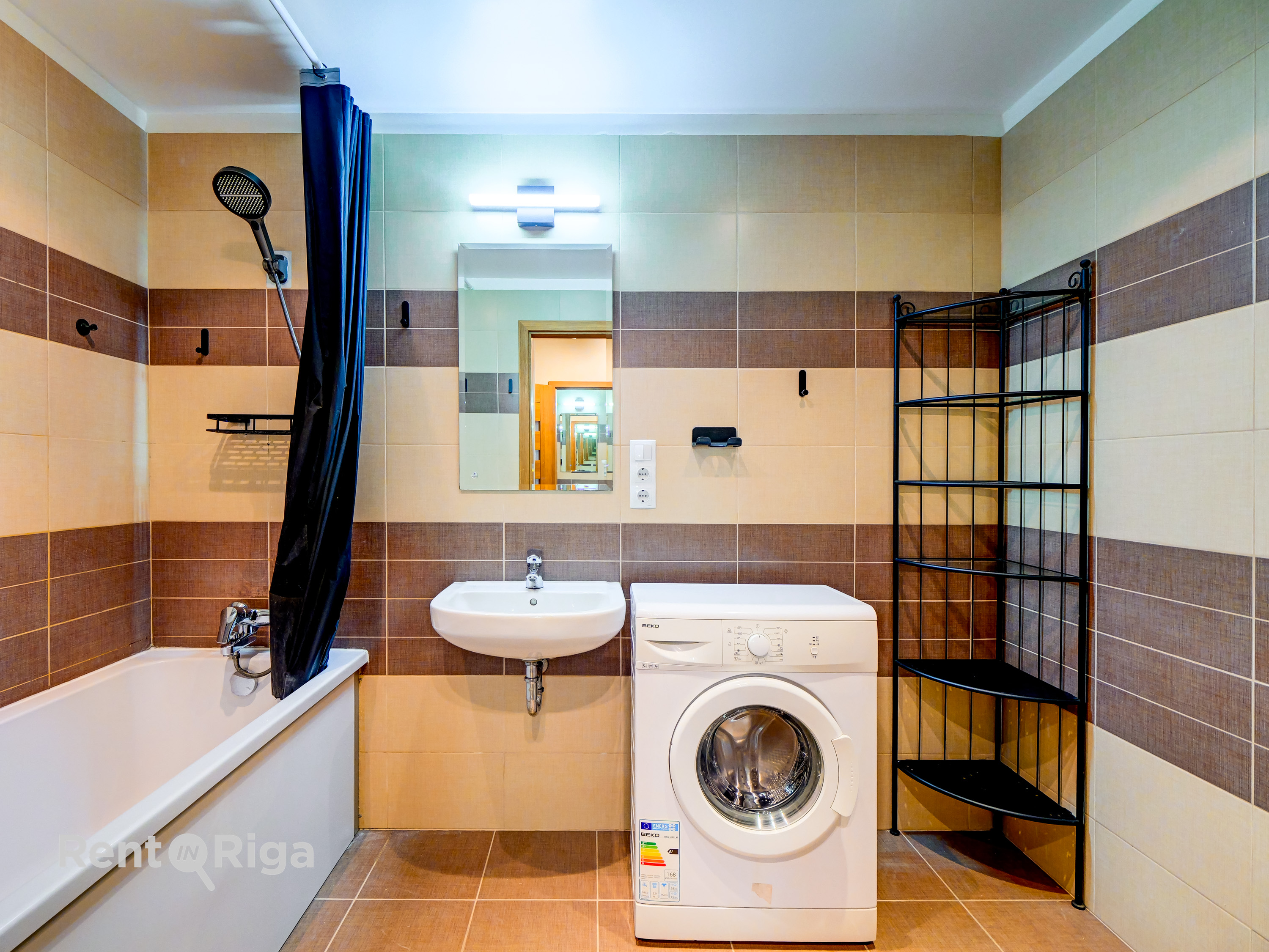 Izīrē dzīvokli, Zaļenieku iela 21 - Attēls 1