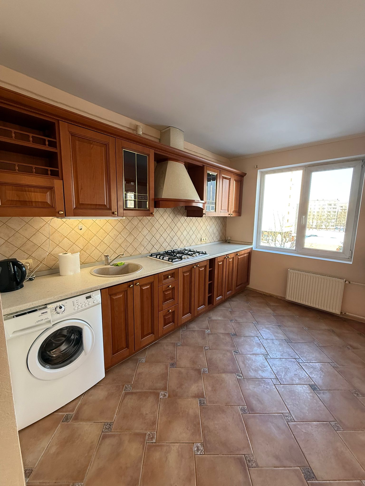 Izīrē dzīvokli, Jukuma Vācieša iela 12 - Attēls 1