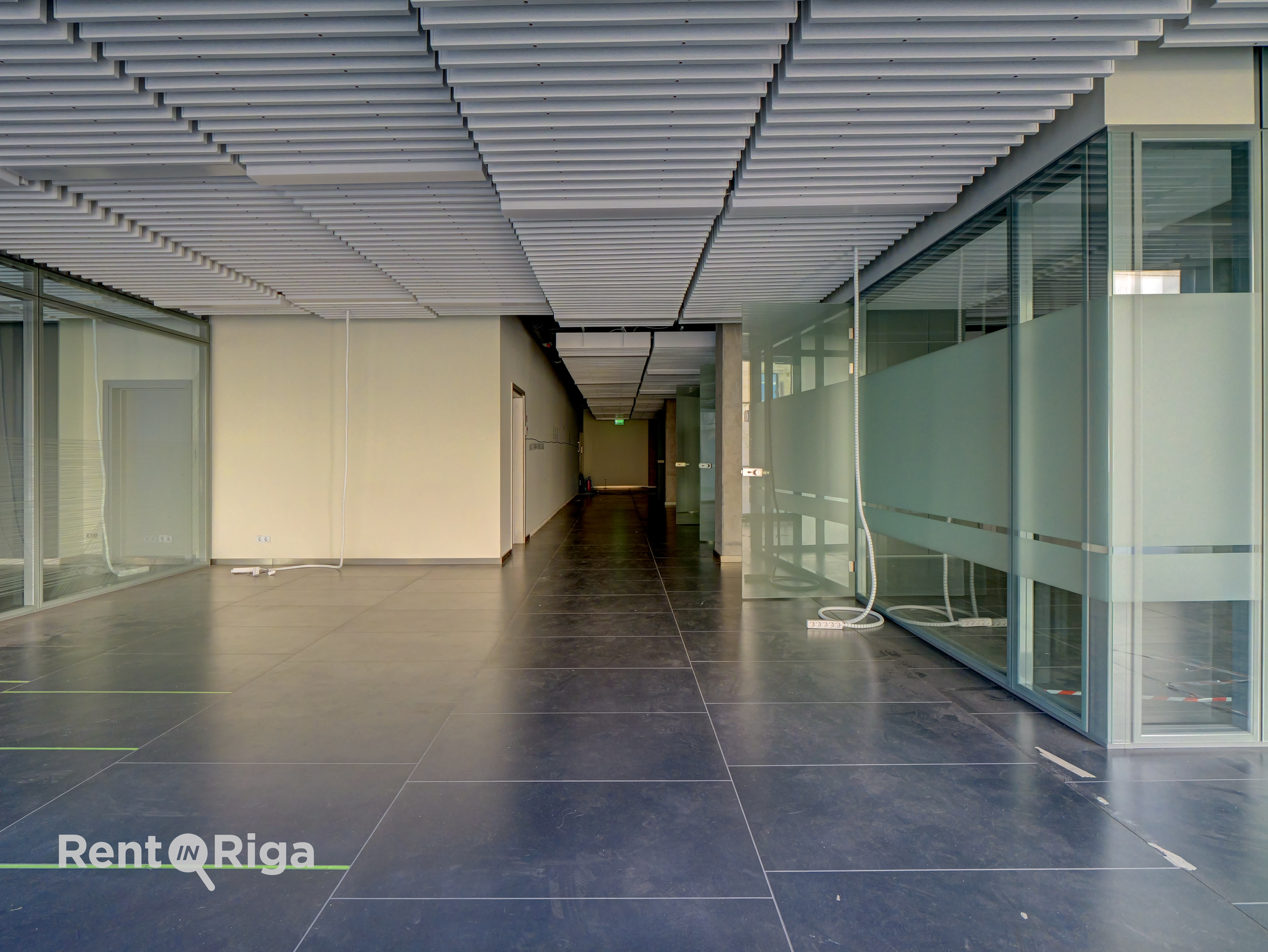 Iznomā tirdzniecības telpas, Kr. Valdemāra iela - Attēls 1