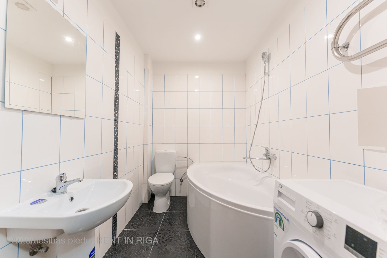 Izīrē dzīvokli, Firsa Sadovņikova iela 31 - Attēls 1