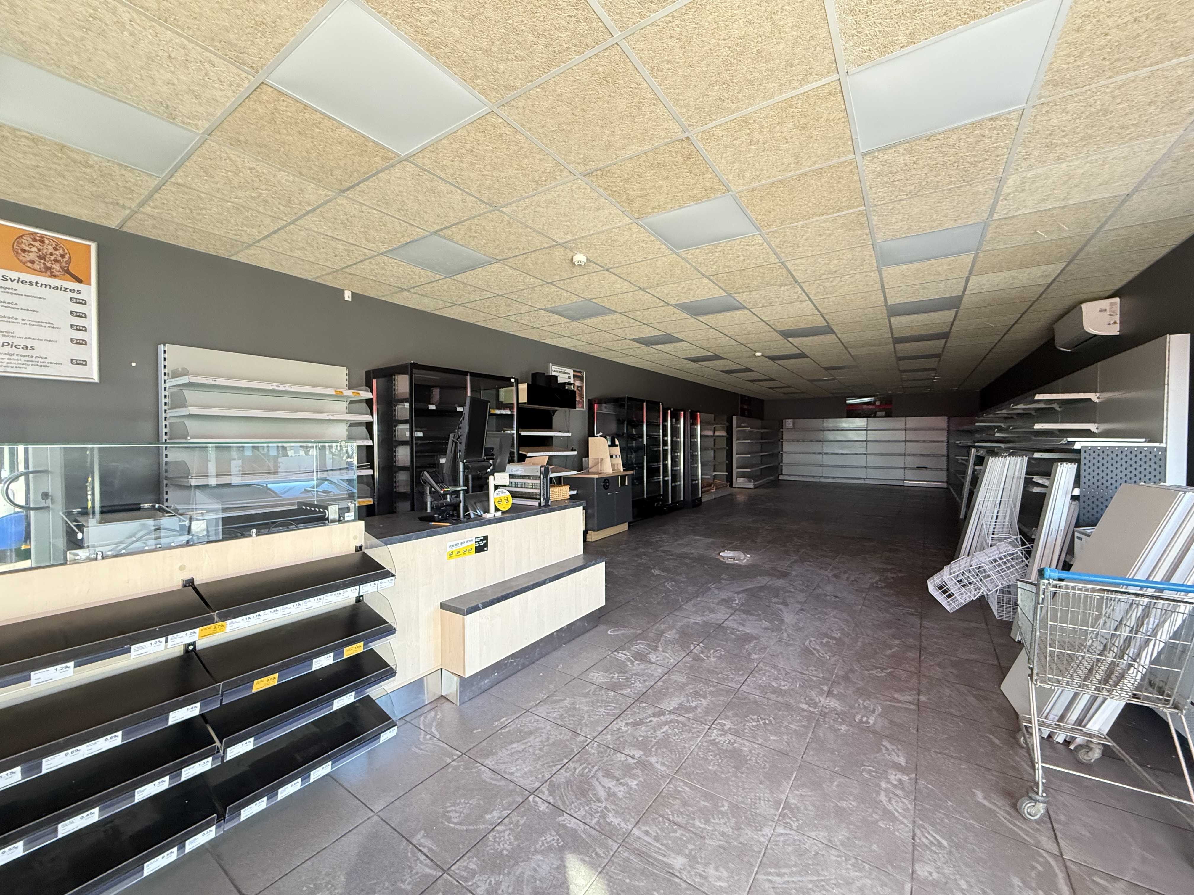 Retail premises for rent, Pētersalas street - Image 1