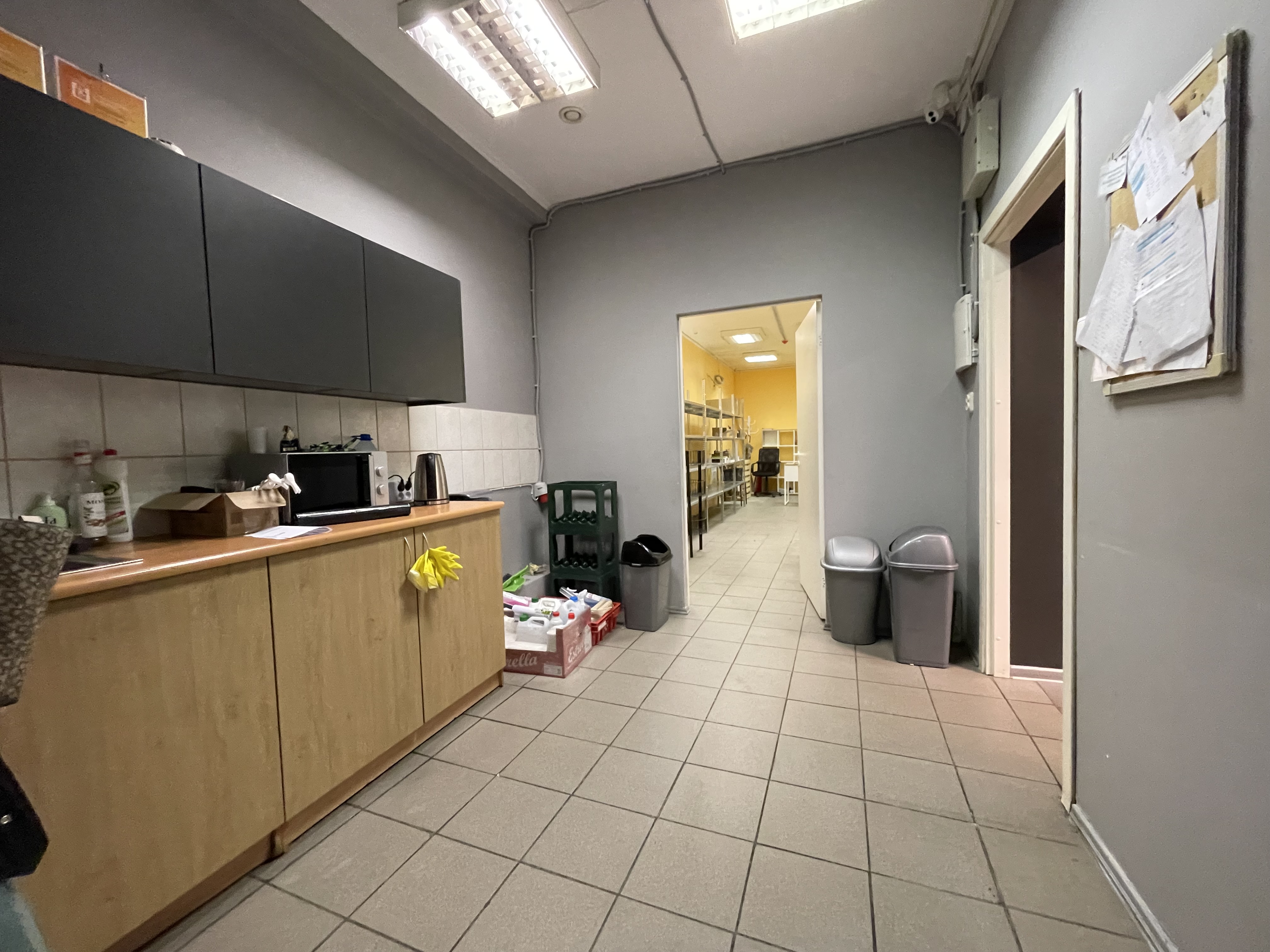 Retail premises for rent, Pētersalas street - Image 1