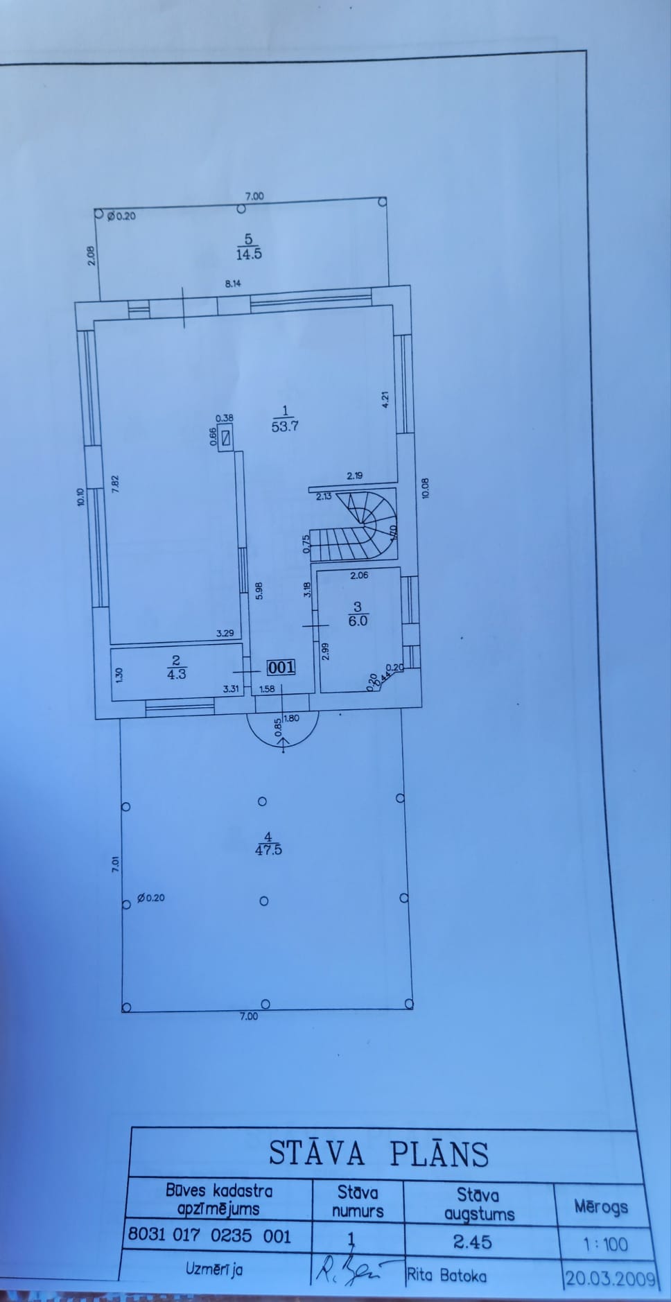 Pārdod māju, Ērkšķu iela iela - Attēls 1