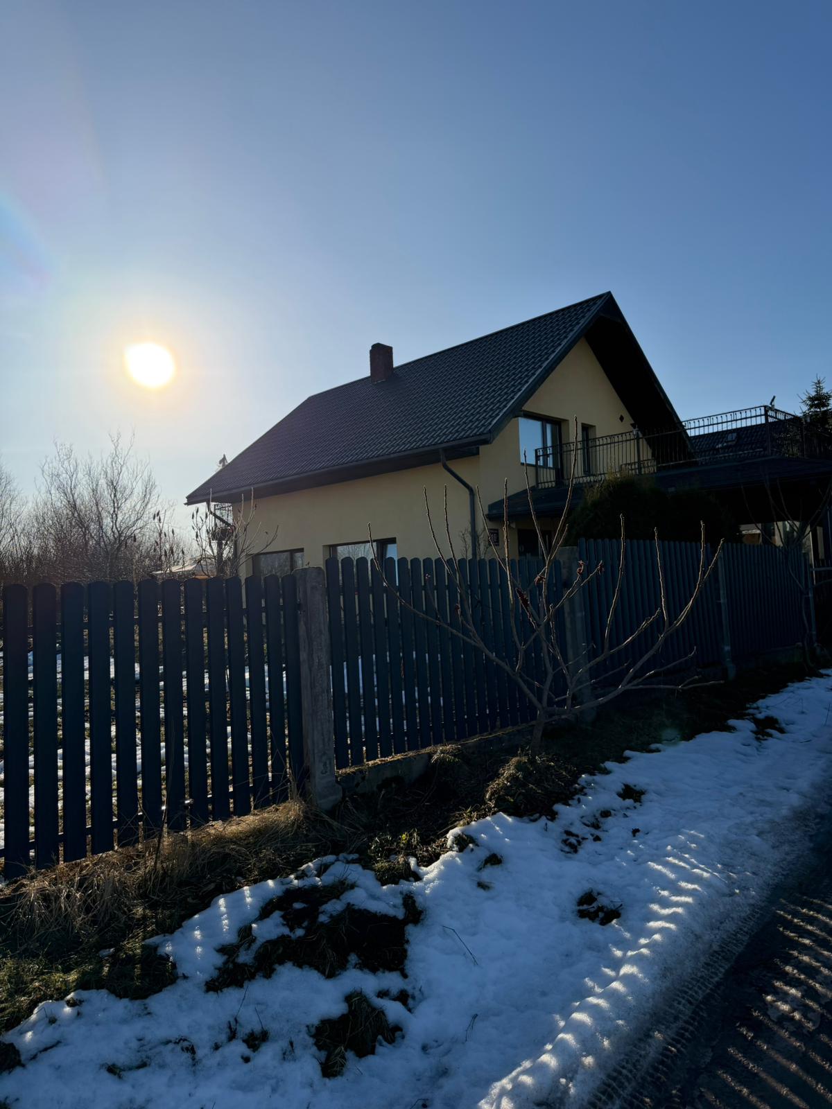 Pārdod māju, Ērkšķu iela iela - Attēls 1