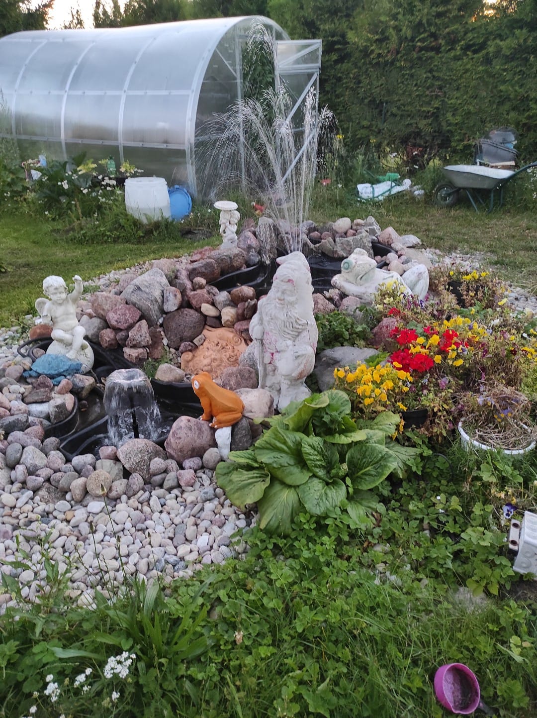 Pārdod māju, Ērkšķu iela iela - Attēls 1