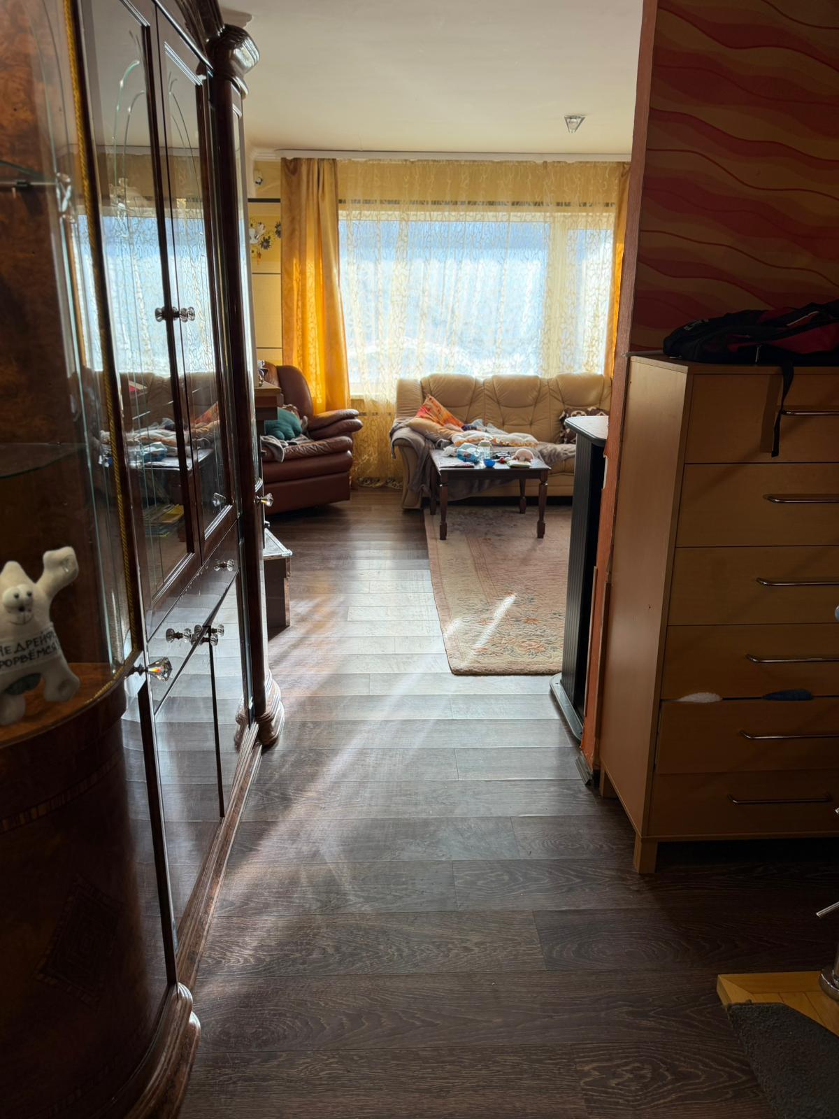 Pārdod māju, Ērkšķu iela iela - Attēls 1