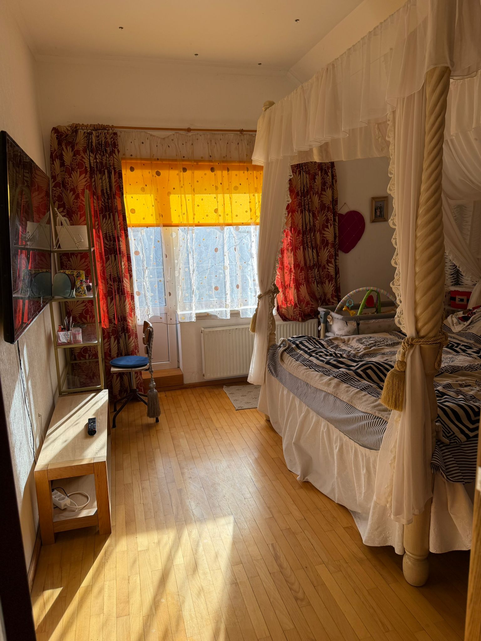 Pārdod māju, Ērkšķu iela iela - Attēls 1