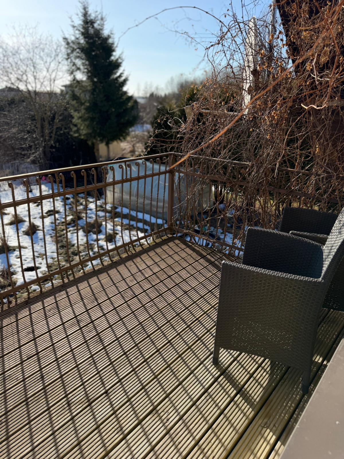 Pārdod māju, Ērkšķu iela iela - Attēls 1