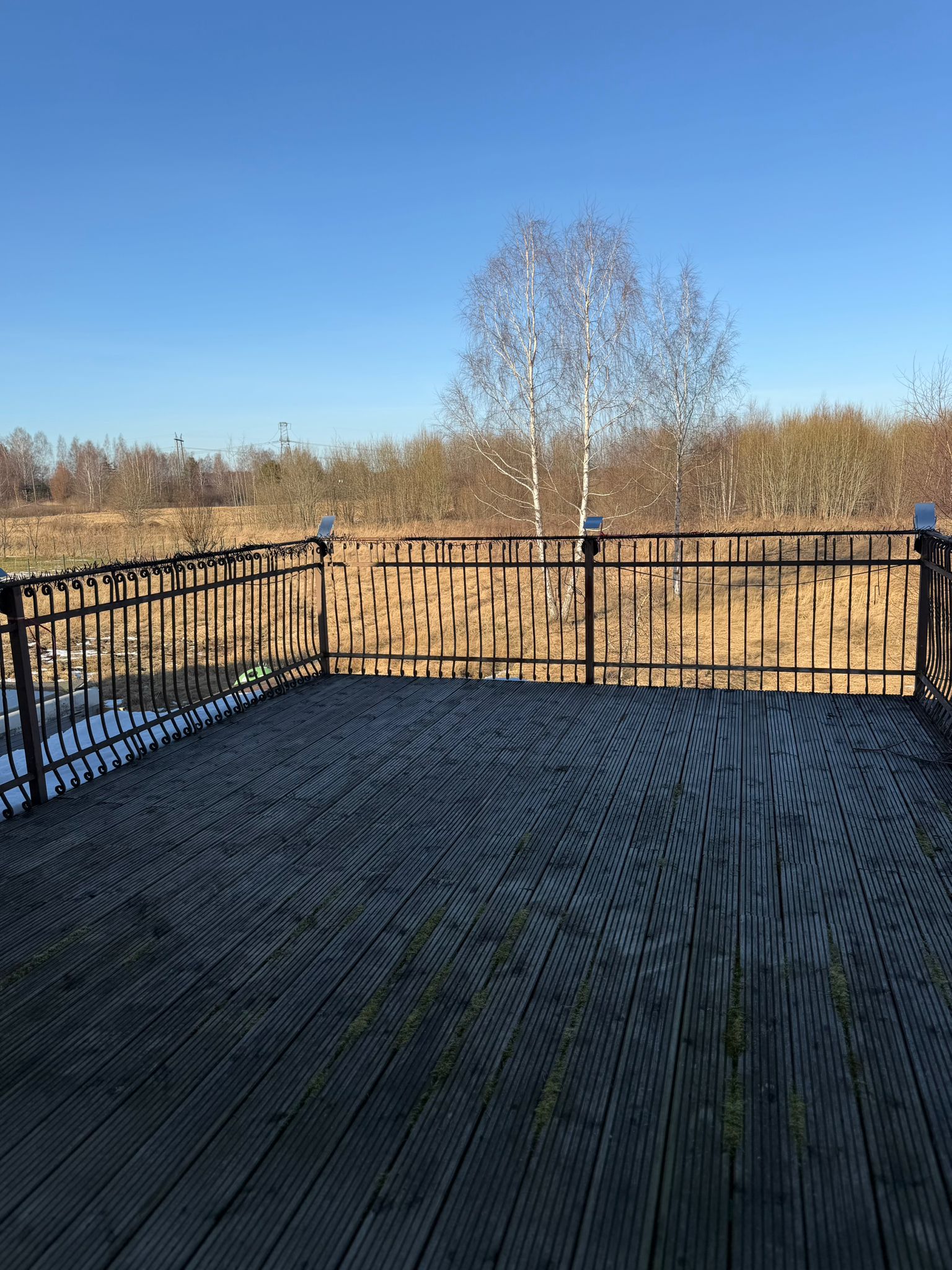 Pārdod māju, Ērkšķu iela iela - Attēls 1