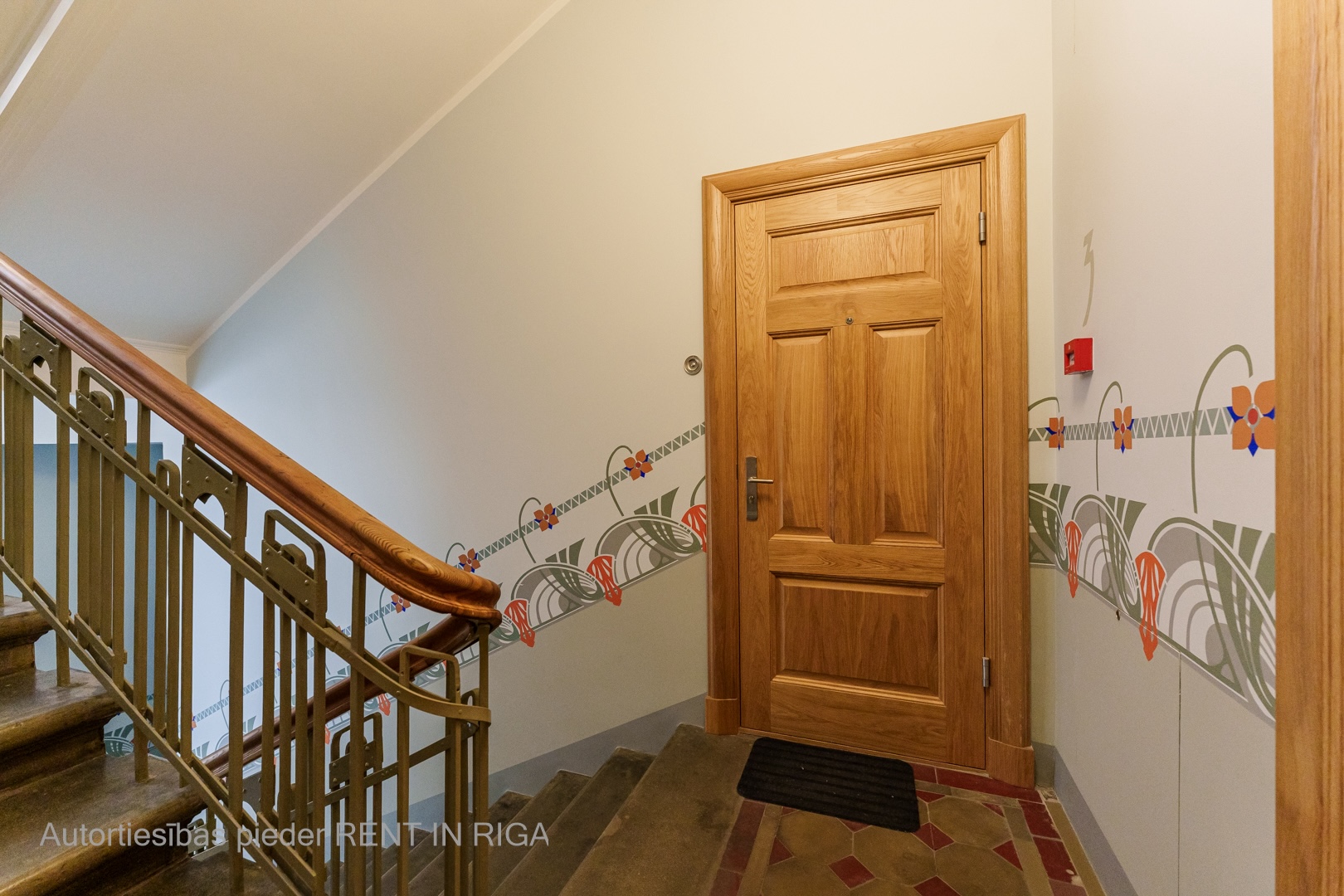 Pārdod dzīvokli, Brīvības iela 46 - Attēls 1