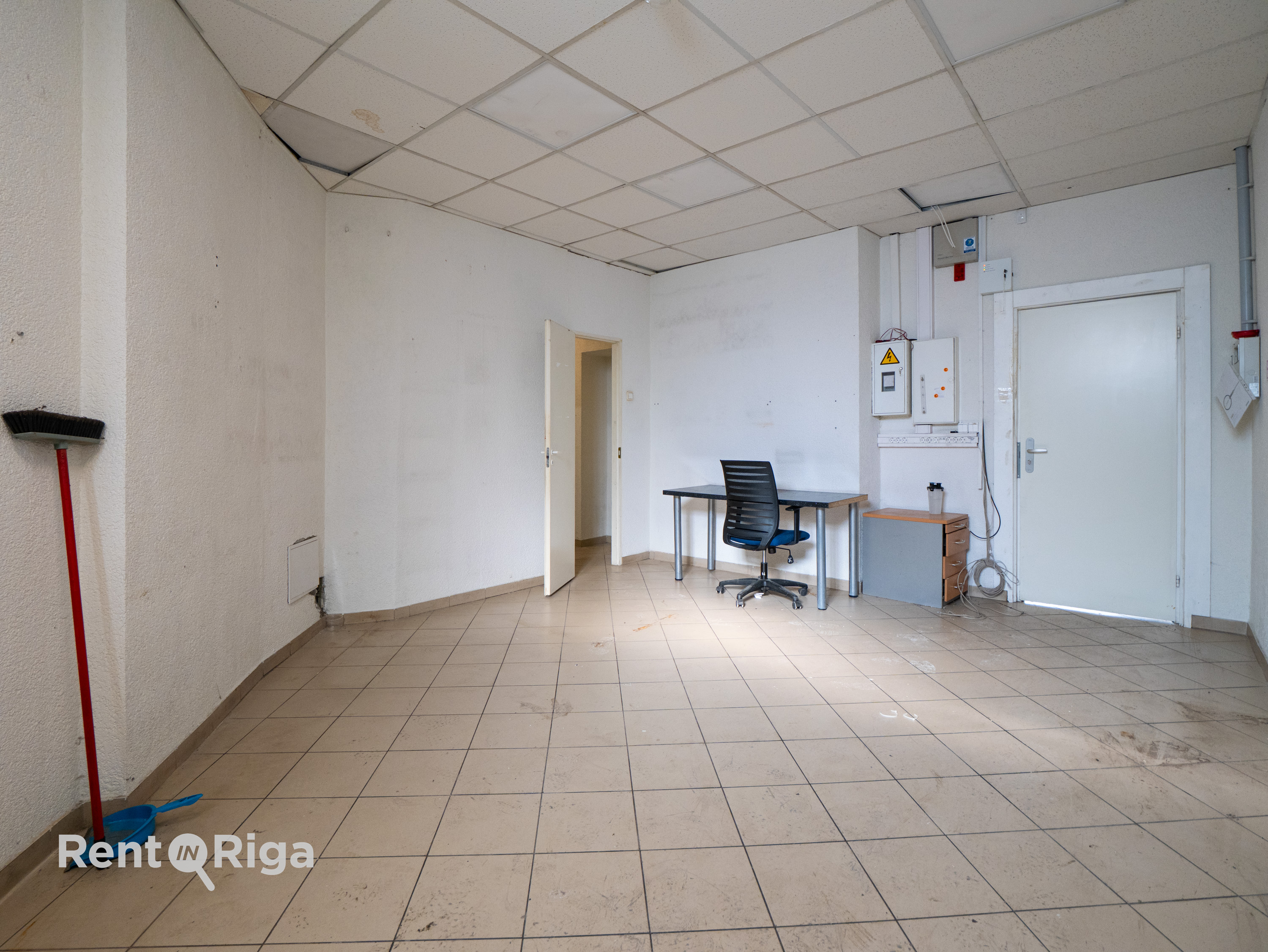 Retail premises for rent, Pērnavas street - Image 1