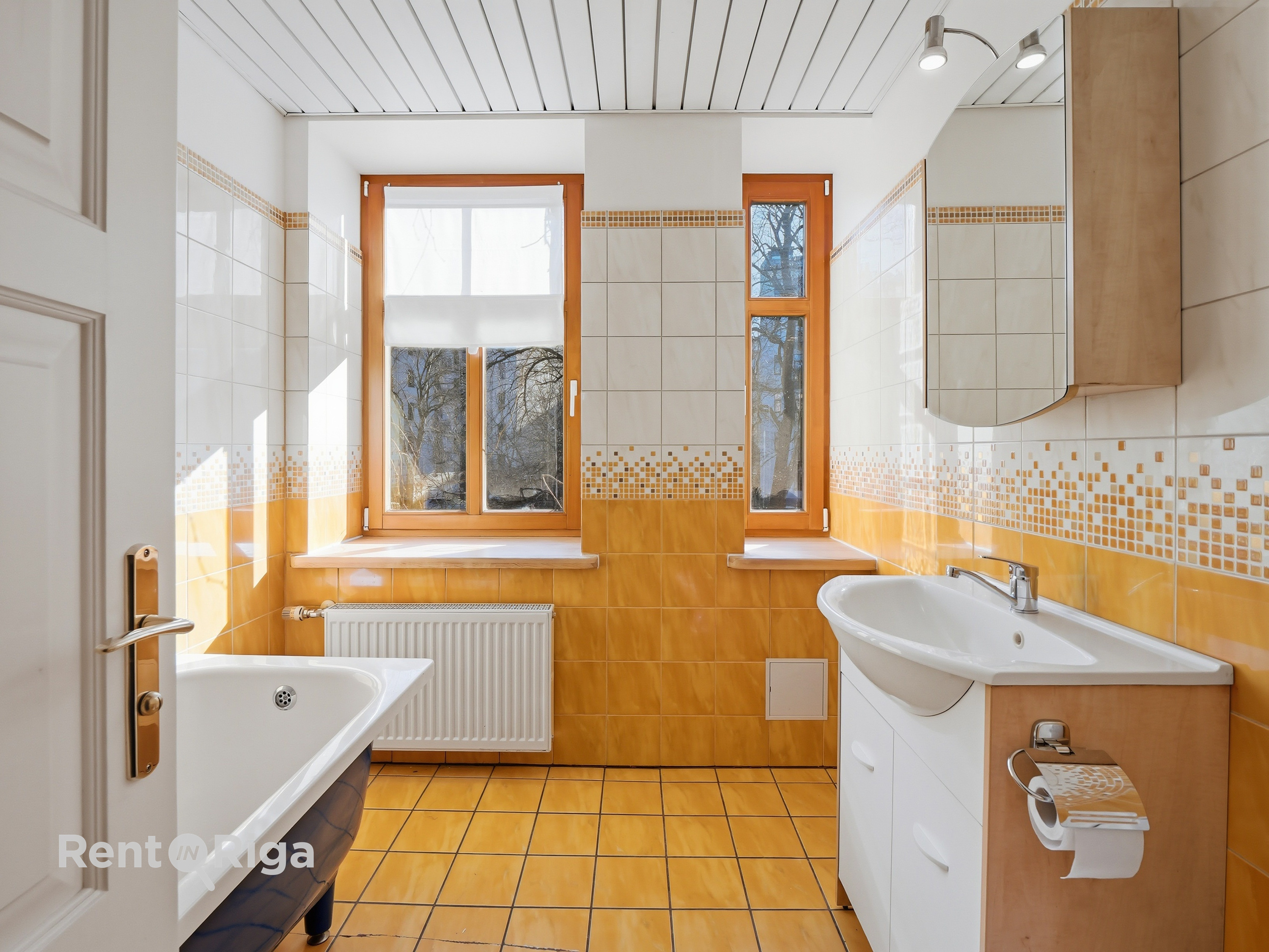 Izīrē dzīvokli, Miera iela 12 - Attēls 1