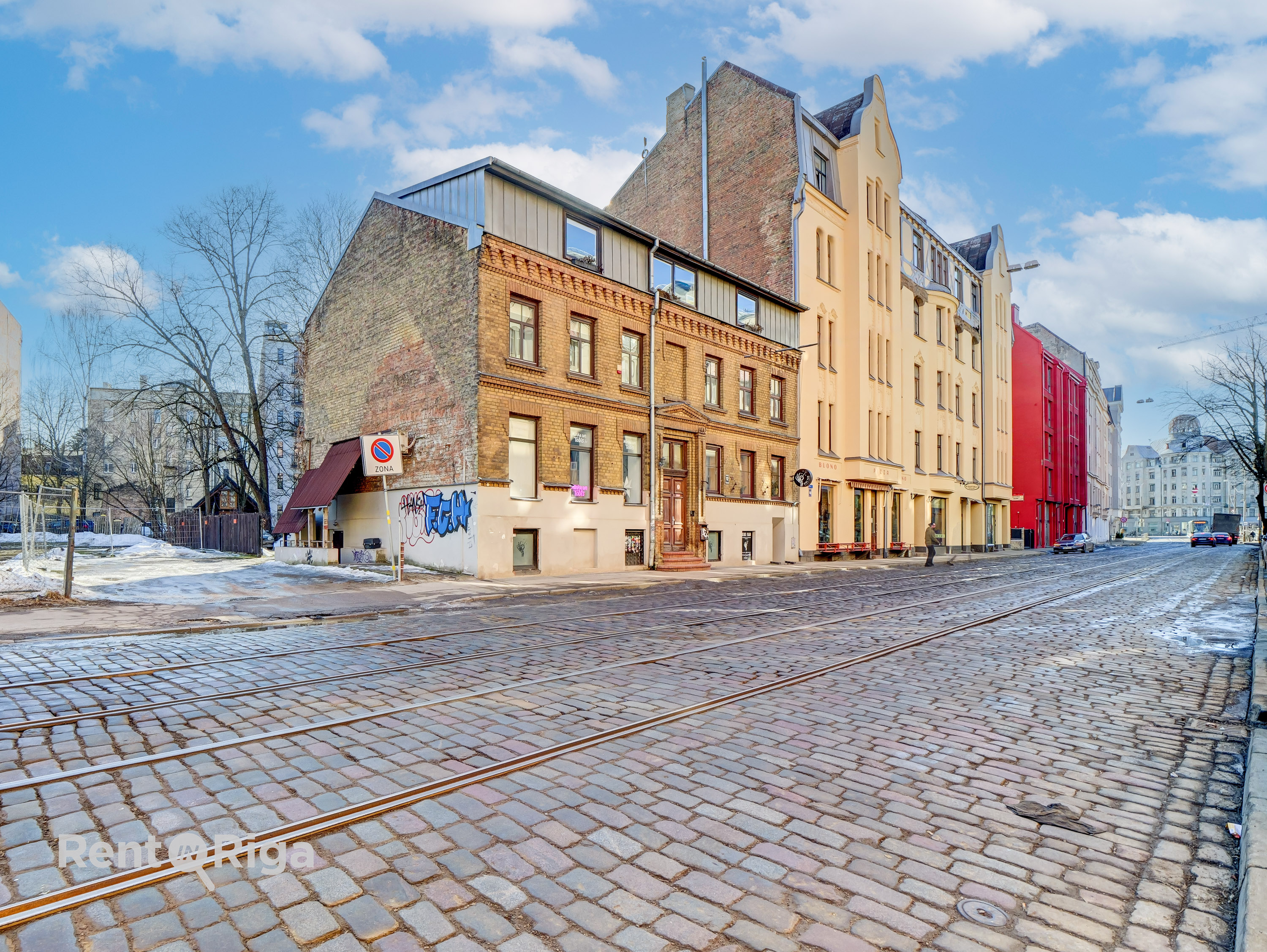 Izīrē dzīvokli, Miera iela 12 - Attēls 1