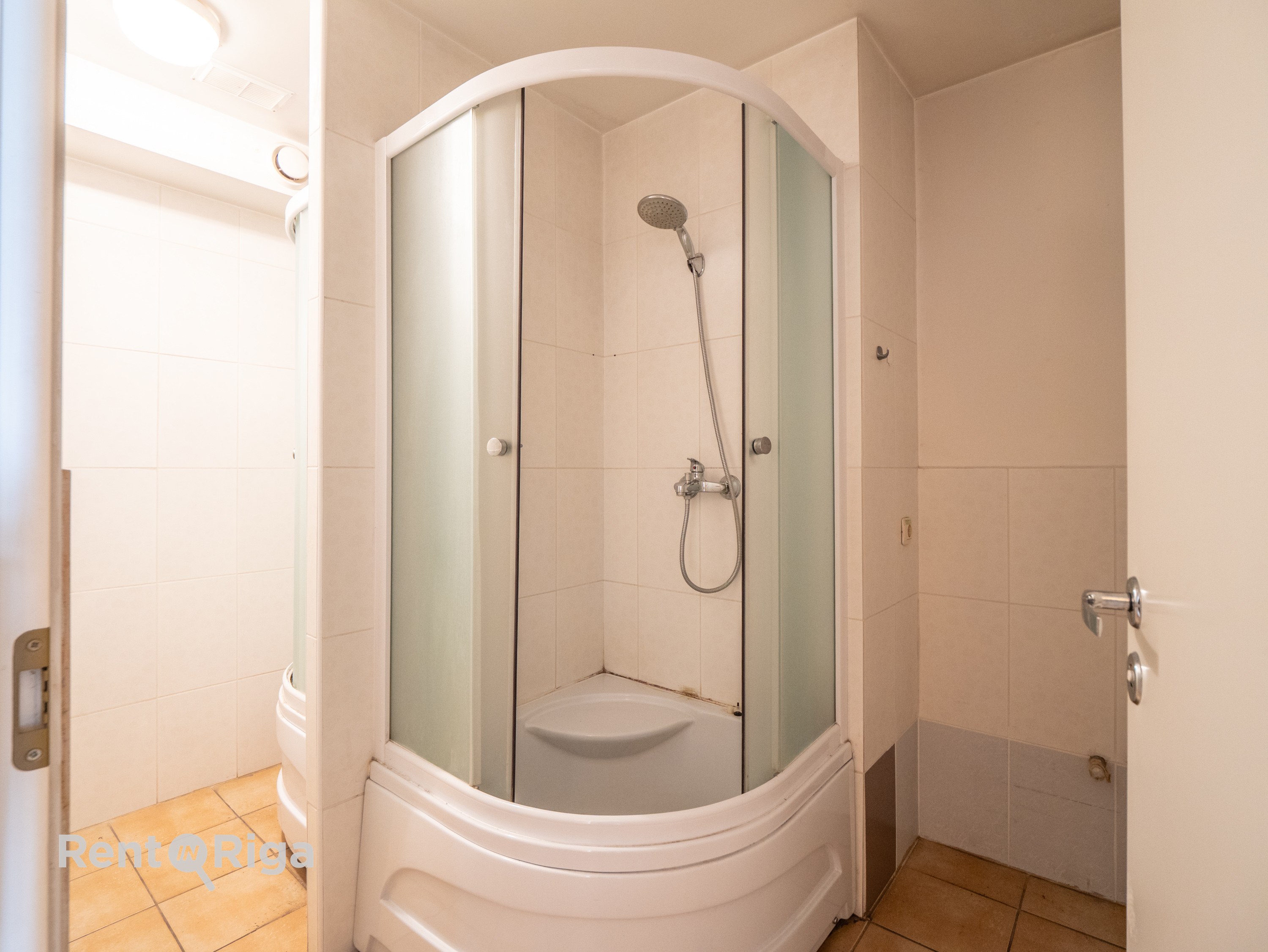 Iznomā namīpašumu, Lāčplēša iela iela - Attēls 1