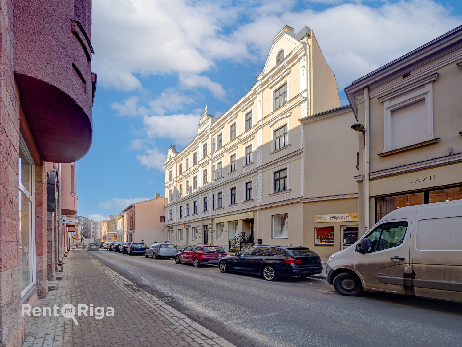 Izīrē dzīvokli, Avotu iela 23 - Attēls 1