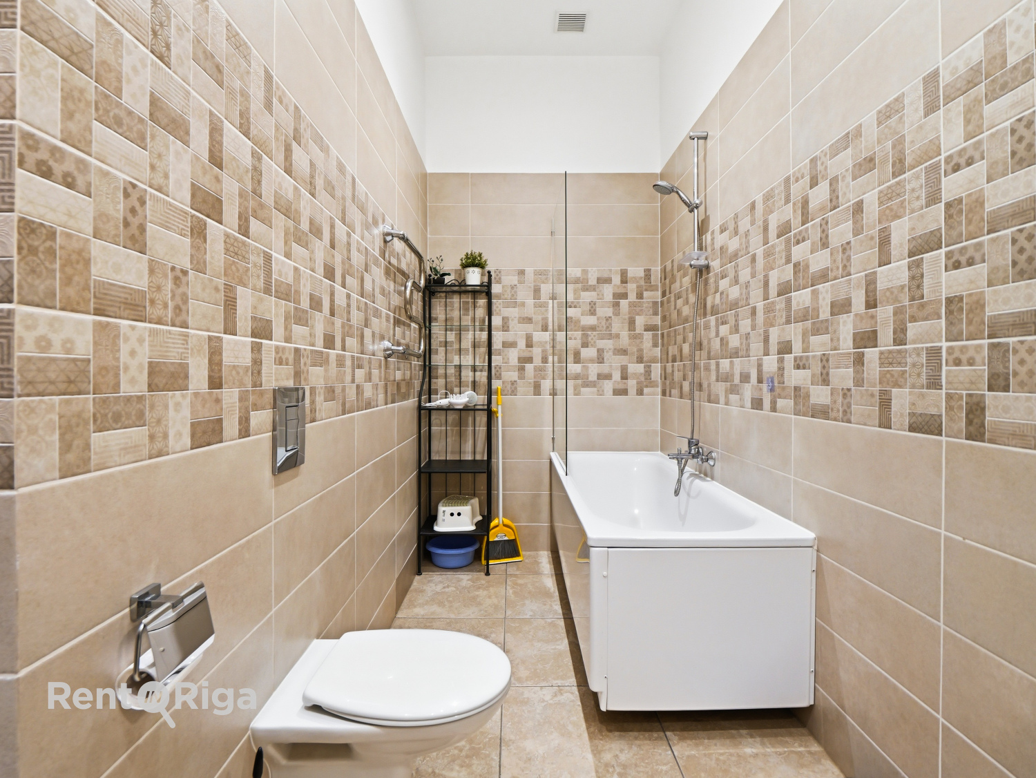 Izīrē dzīvokli, Avotu iela 23 - Attēls 1