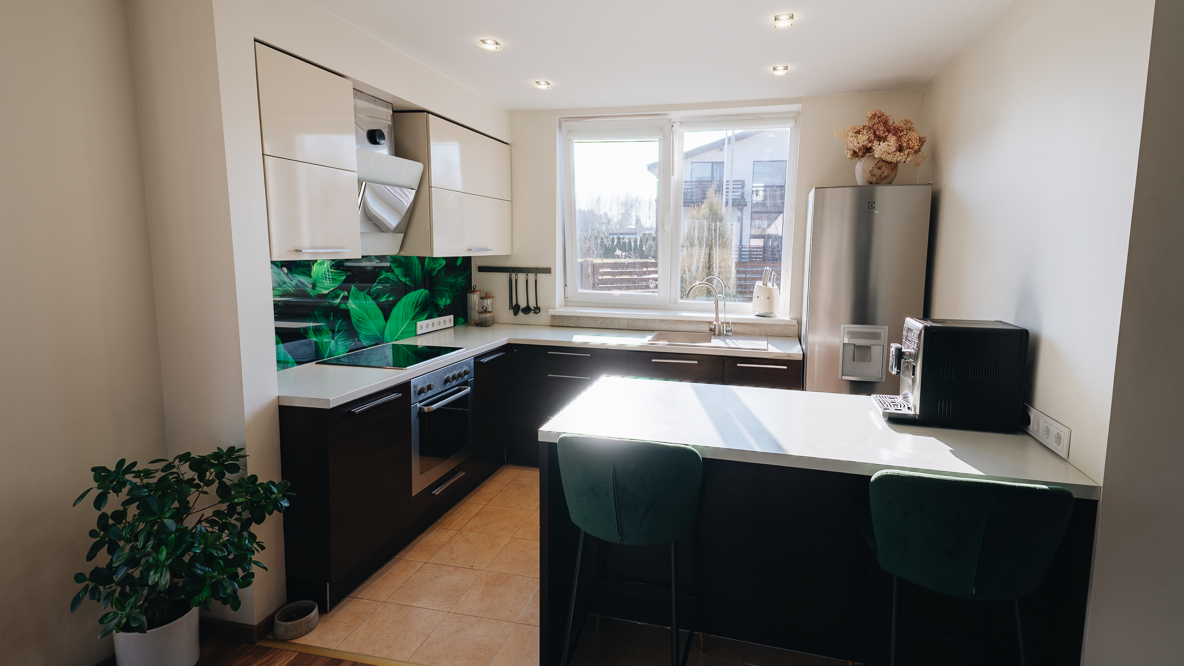 Pārdod māju, Gravu iela - Attēls 1