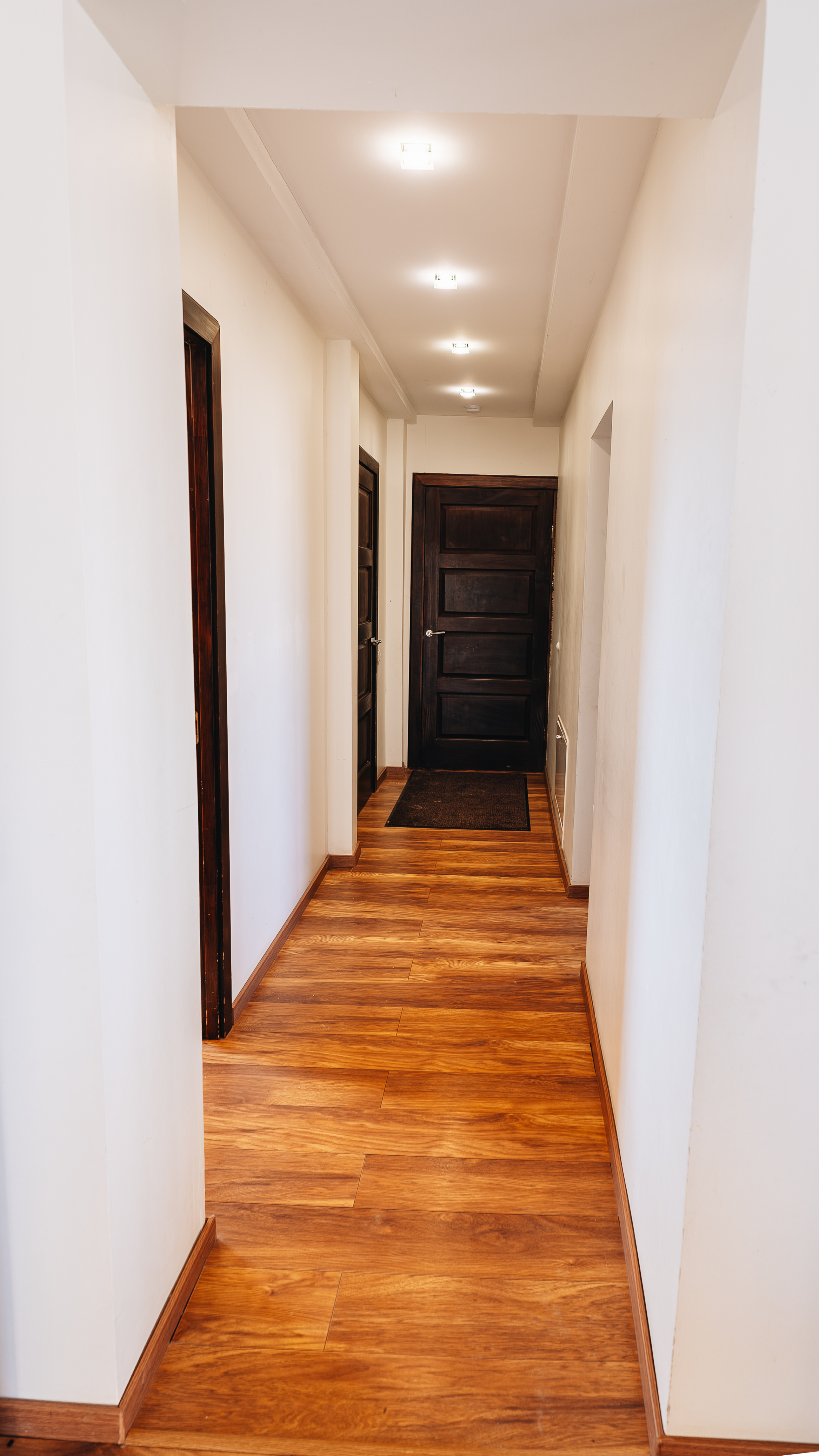 Pārdod māju, Gravu iela - Attēls 1