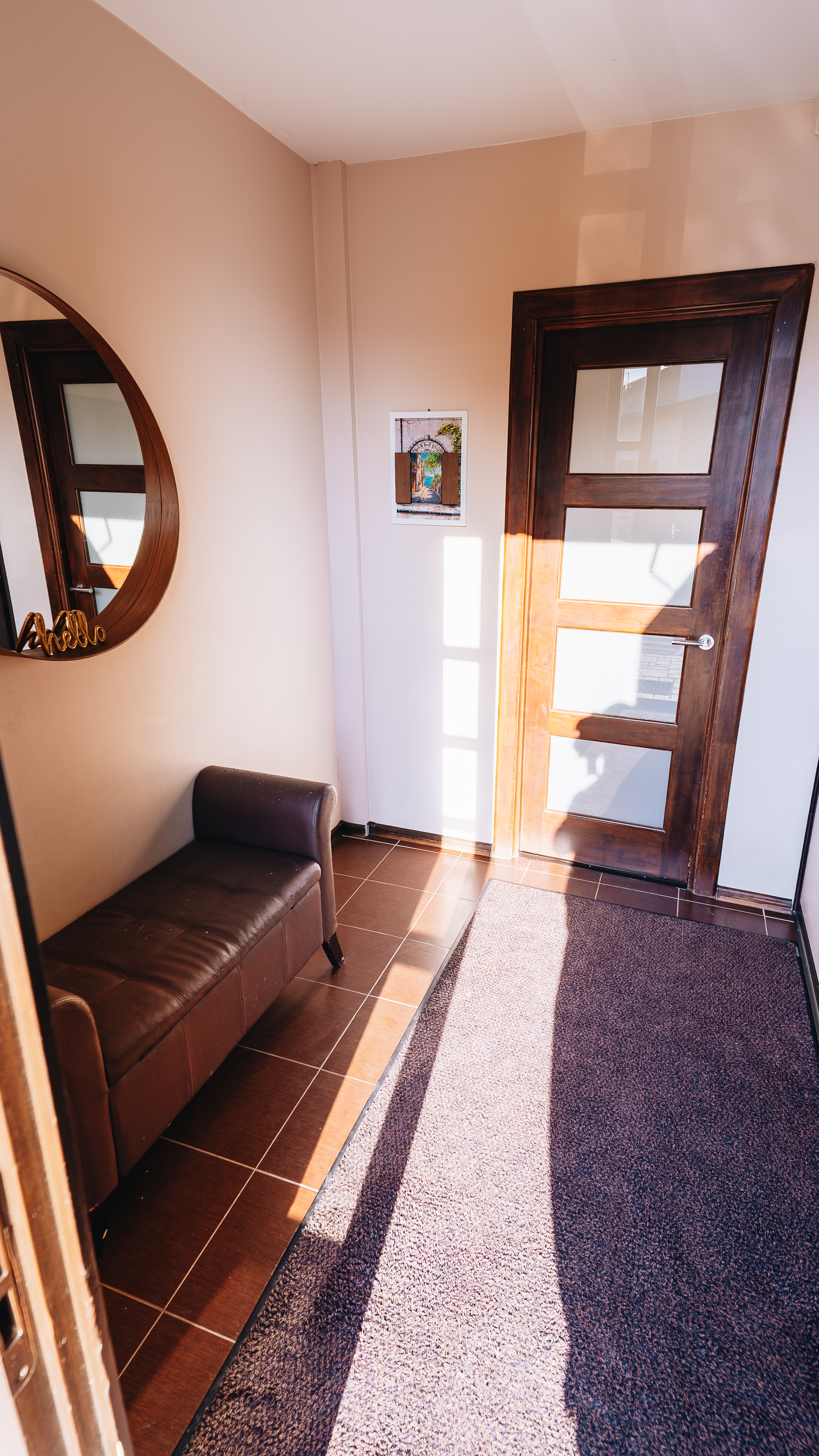 Pārdod māju, Gravu iela - Attēls 1