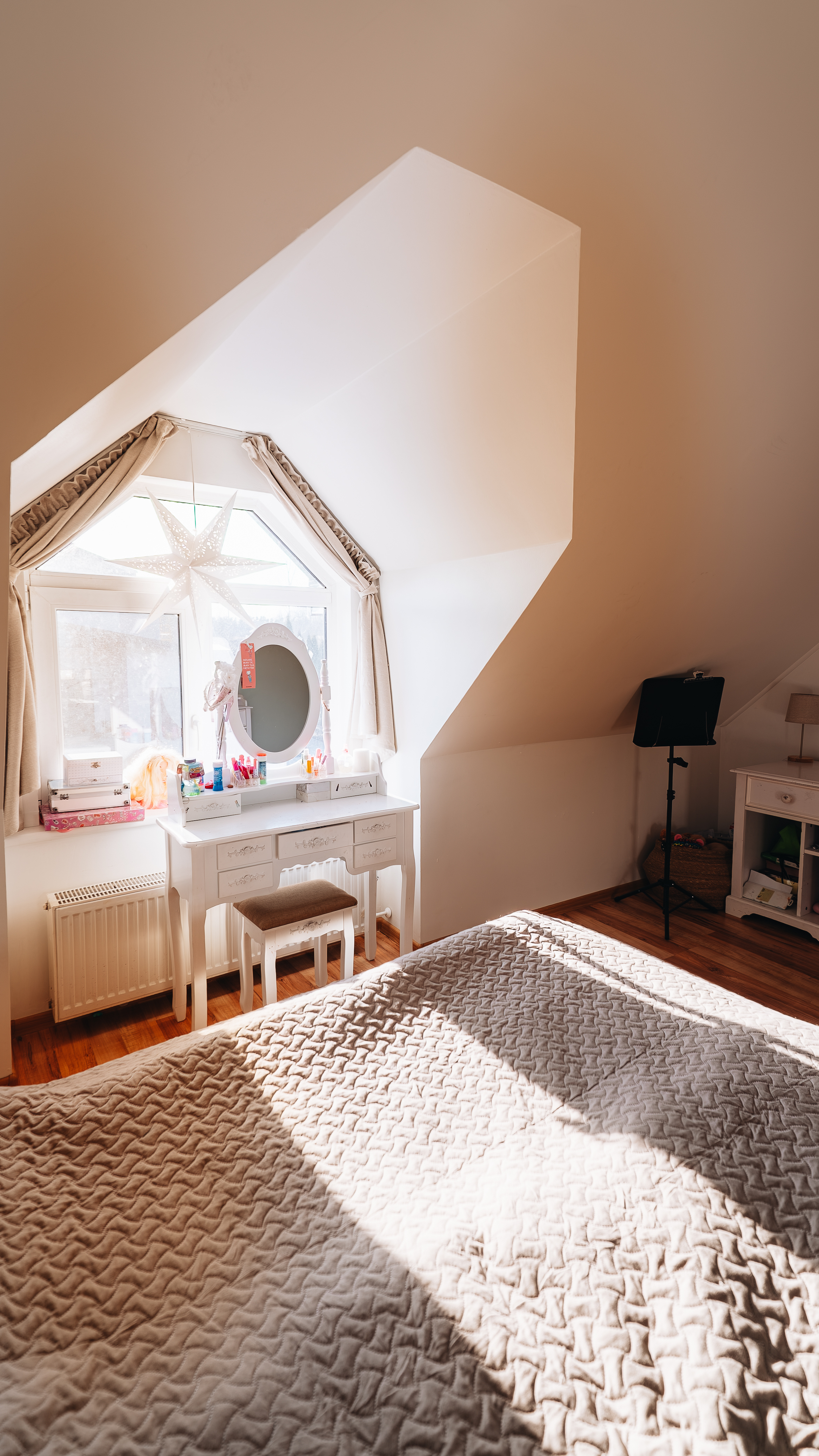 Pārdod māju, Gravu iela - Attēls 1