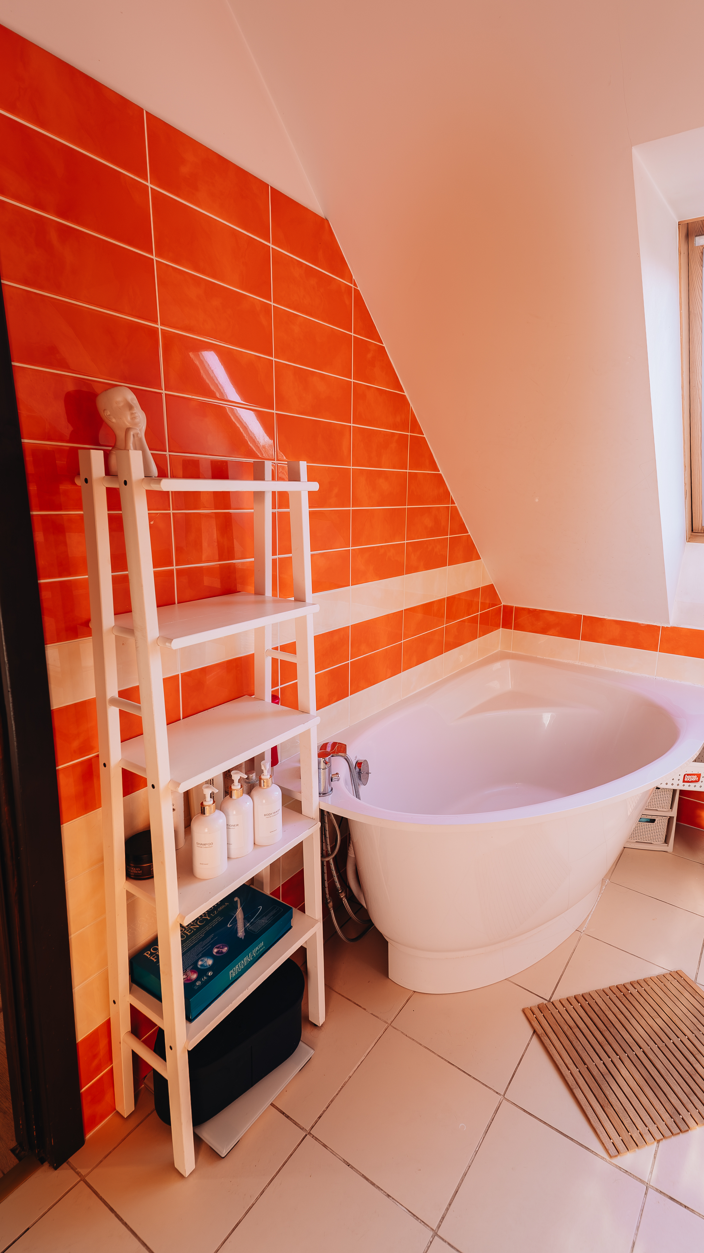 Pārdod māju, Gravu iela - Attēls 1