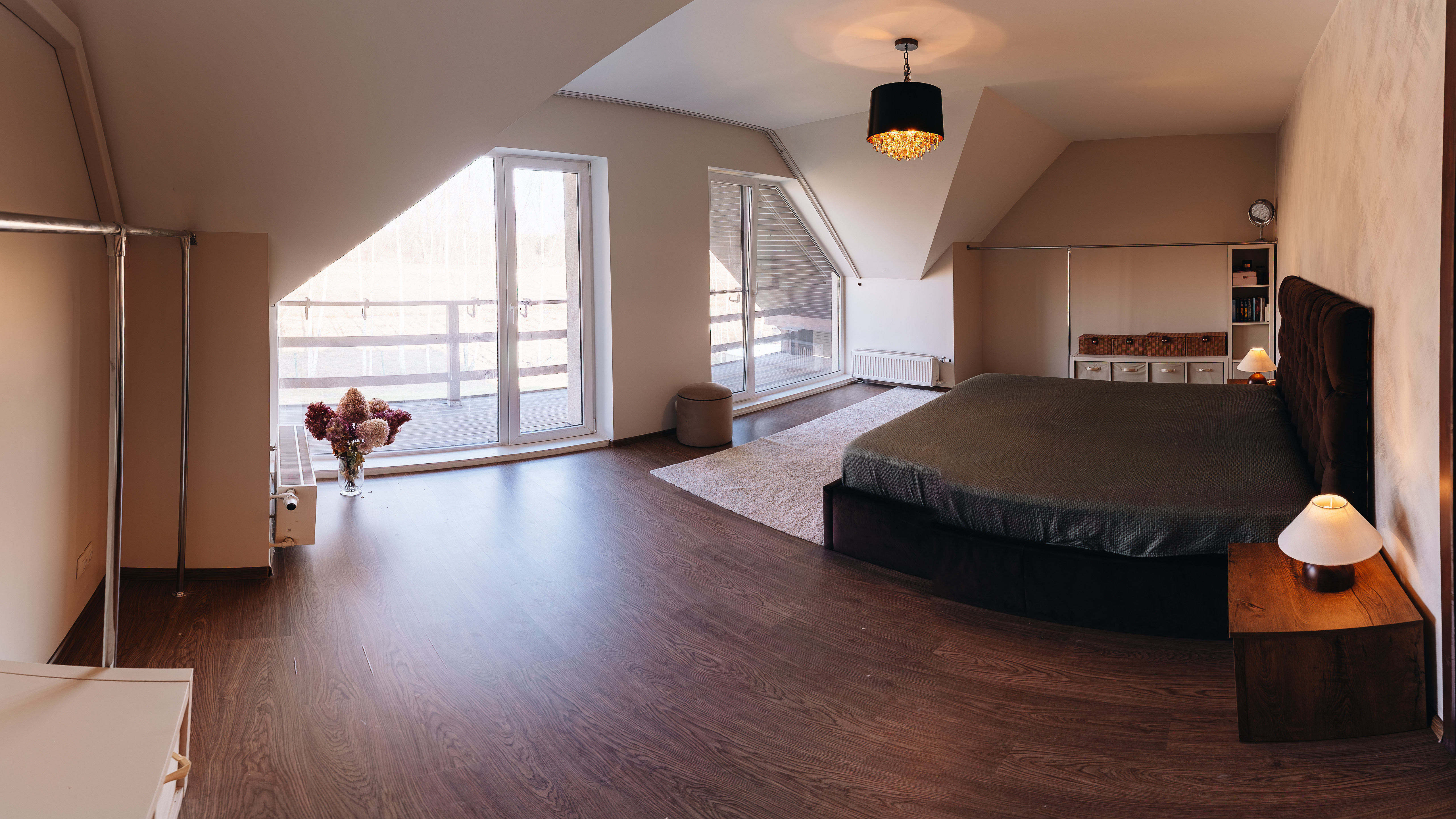 Pārdod māju, Gravu iela - Attēls 1