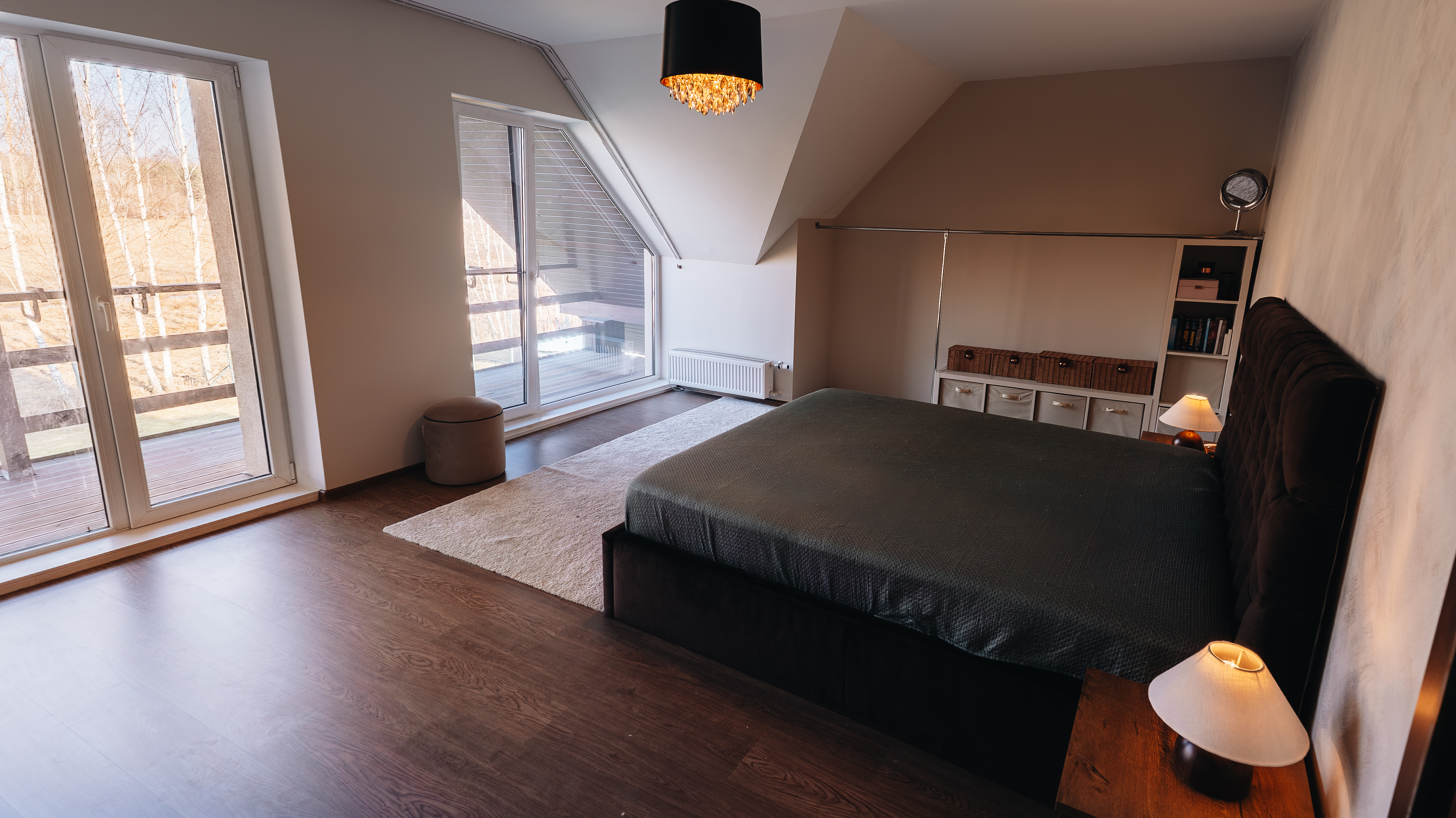 Pārdod māju, Gravu iela - Attēls 1